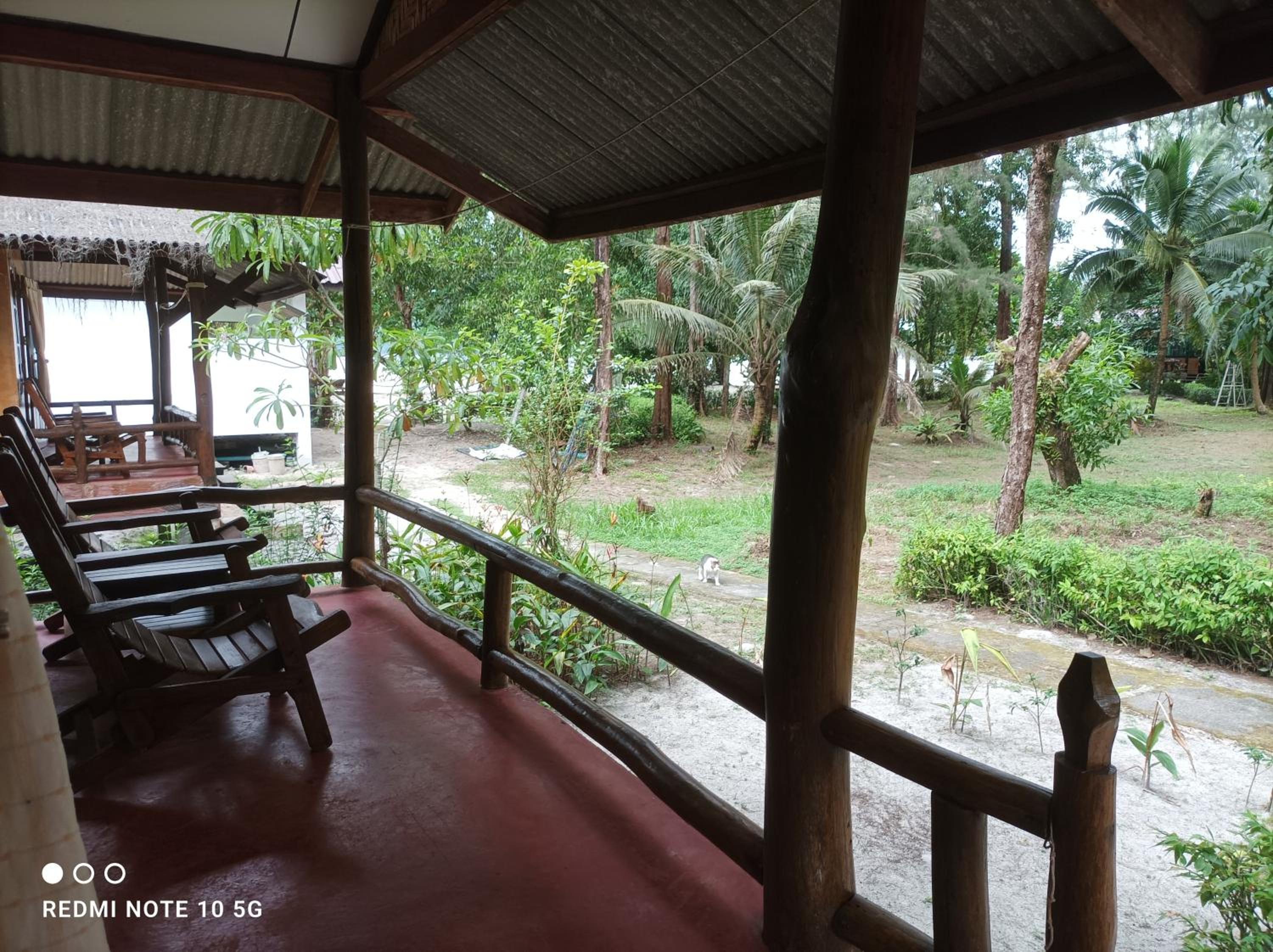 Bungalow with Sea View photo 3