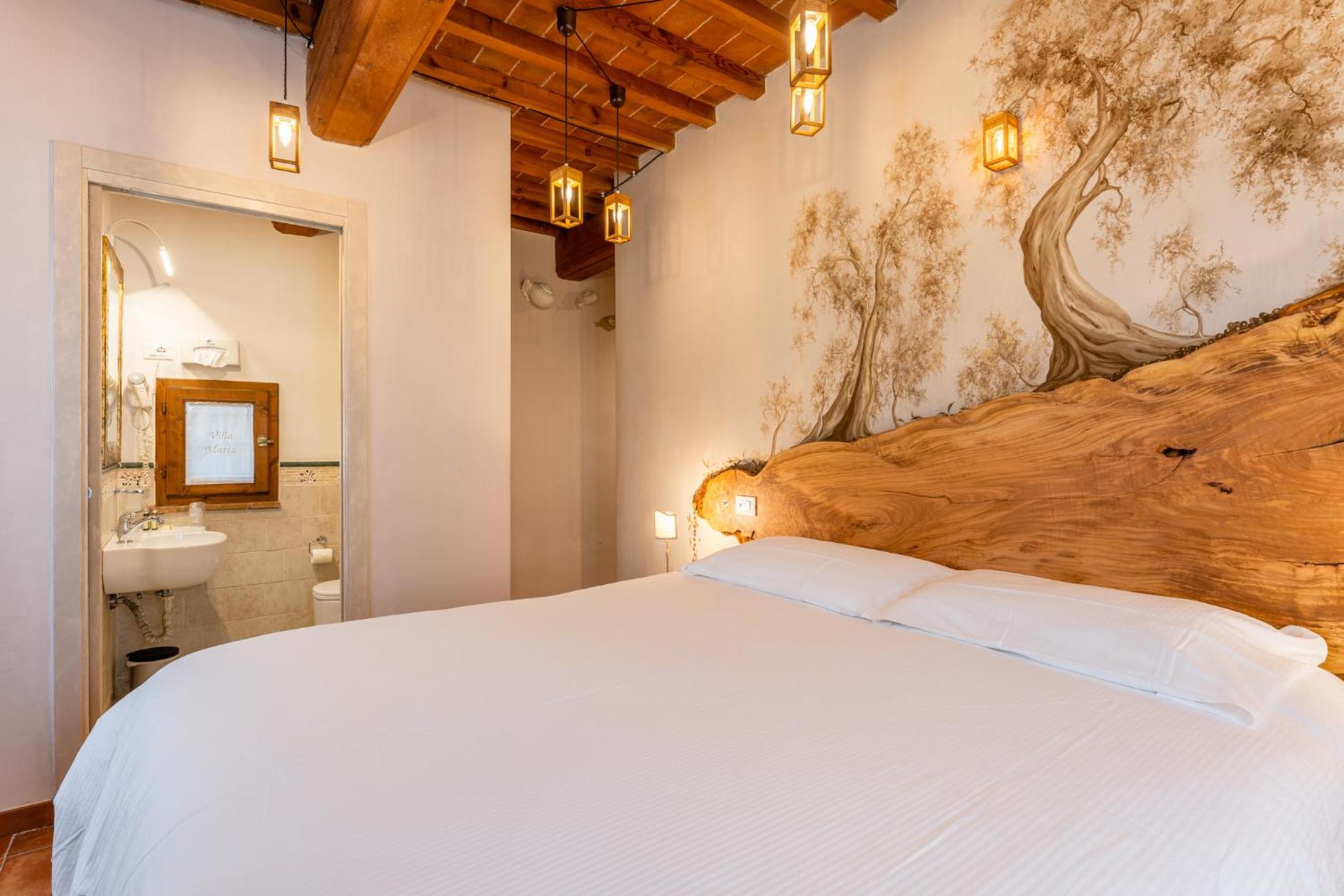 Double Room - Photo 13