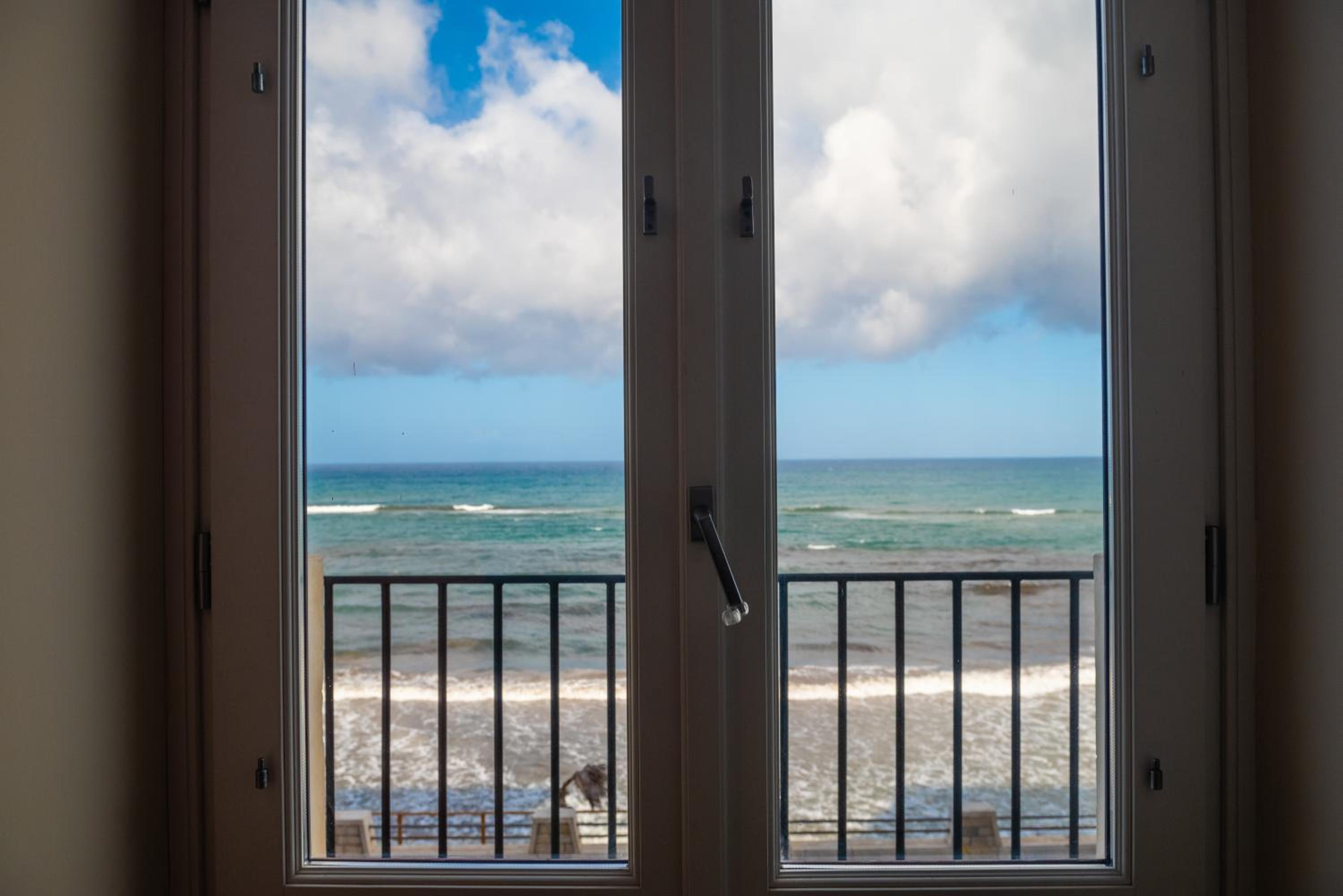 Junior Suite with Sea View - Photo 5