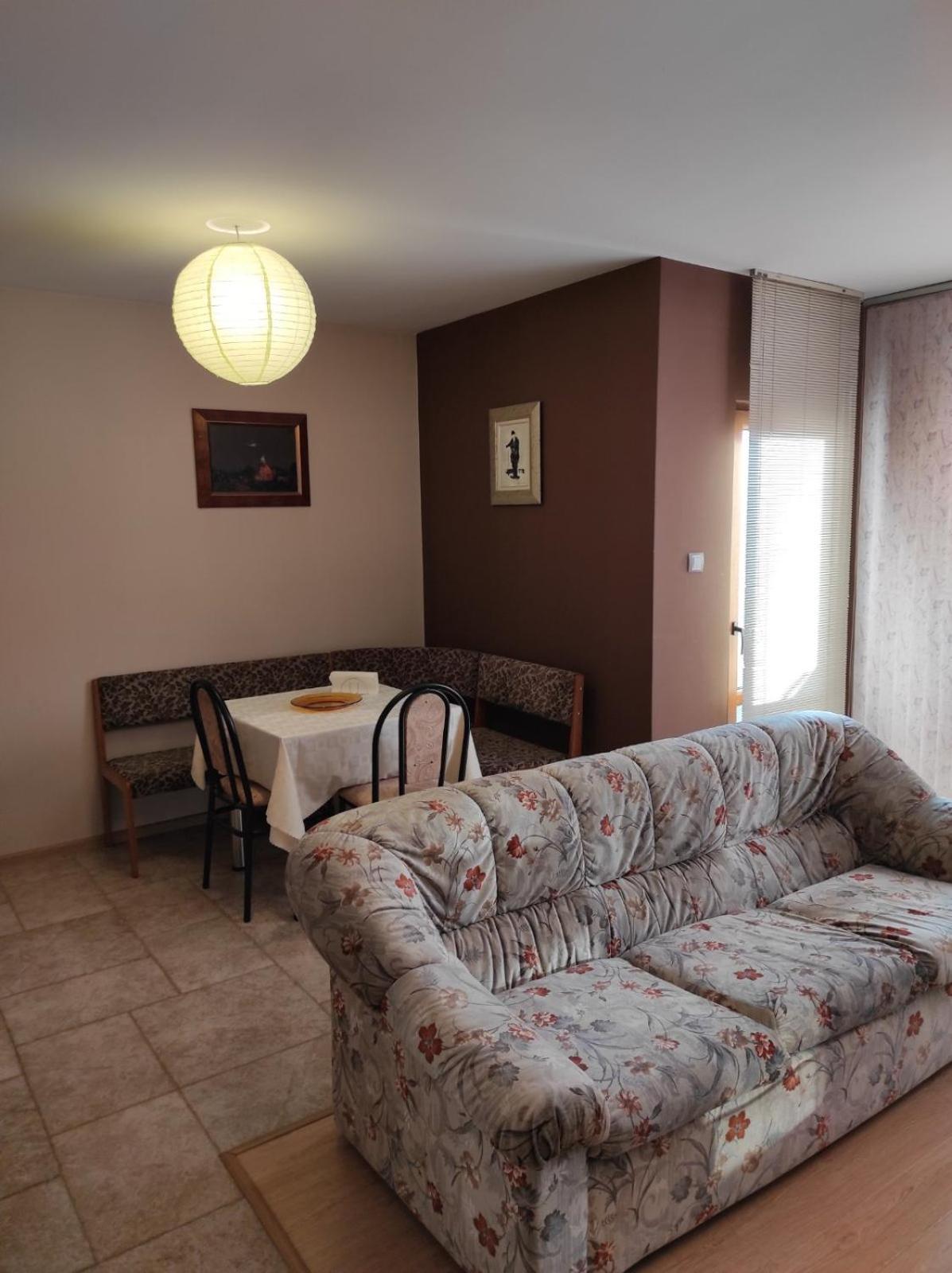 One-Bedroom Apartment - Photo 22