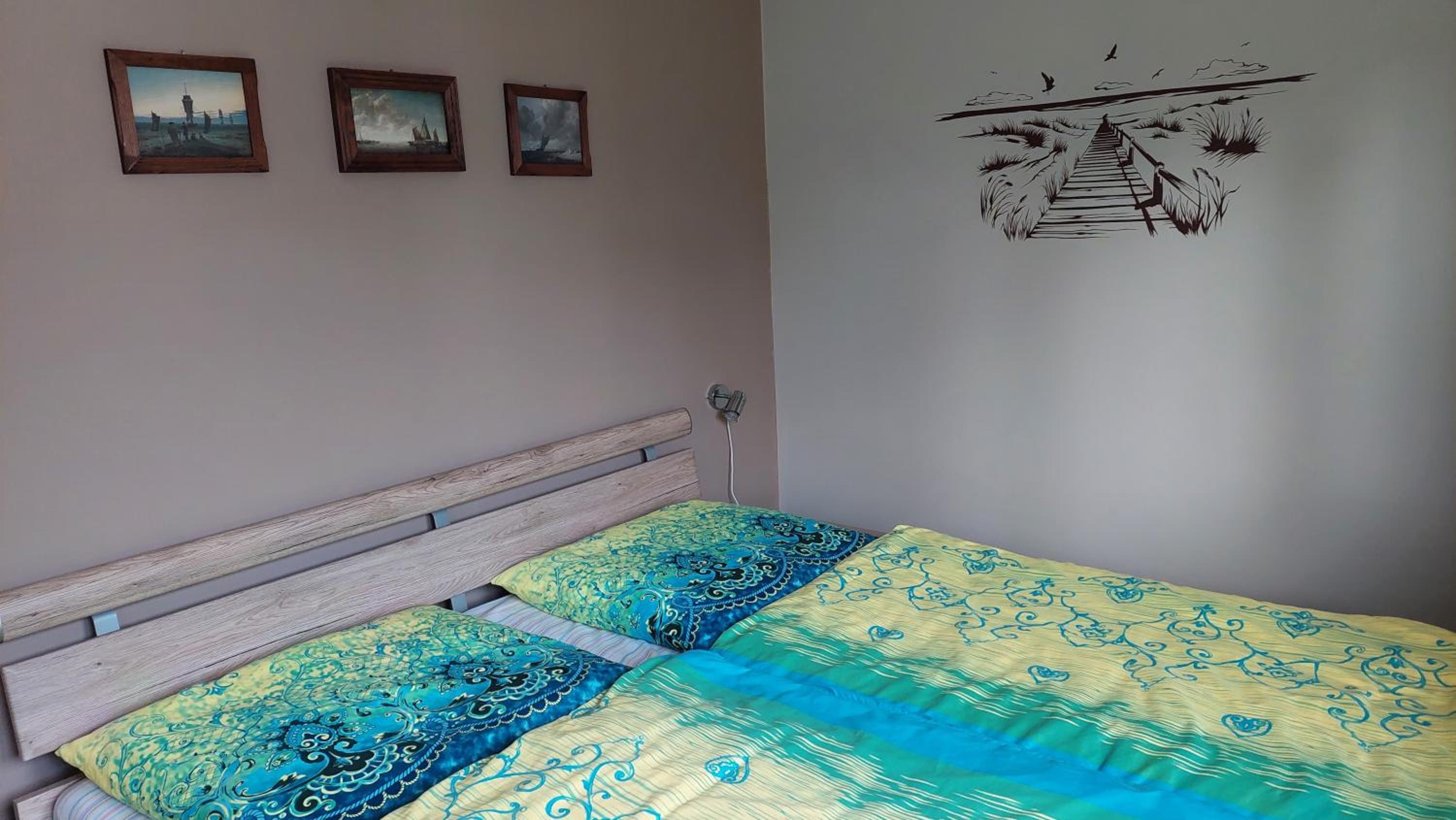 Apartment with Balcony photo 2