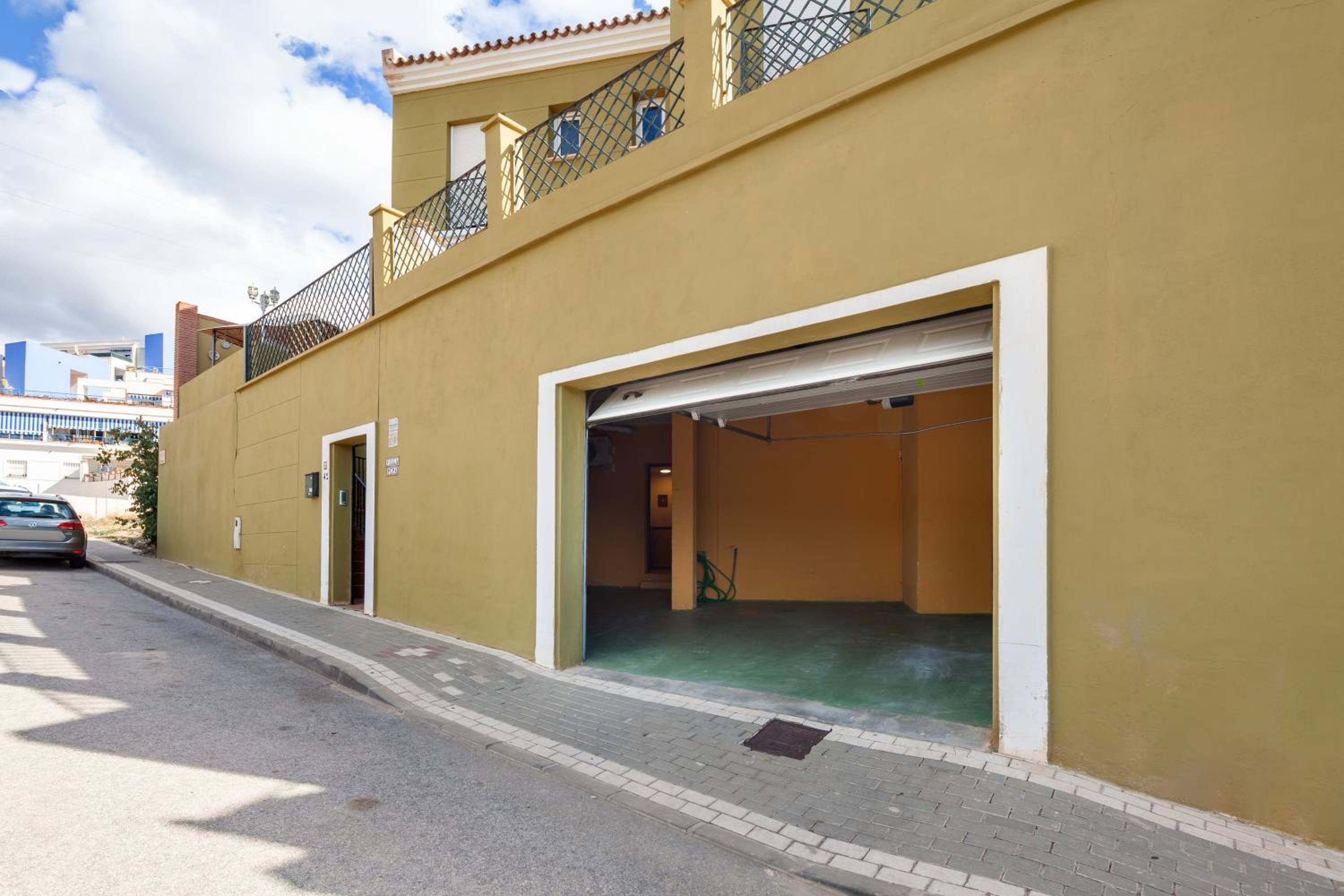 Villa with Sea View photo 3