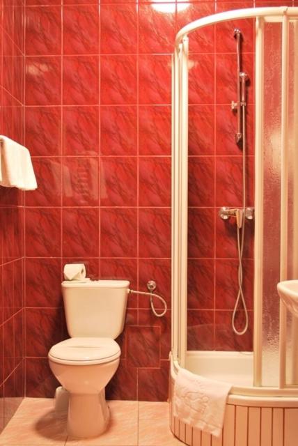 Double or Twin Room - Photo 3