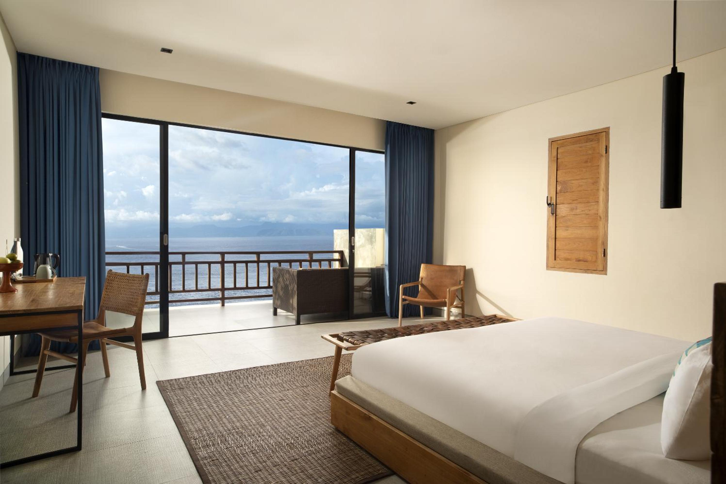 Grand Deluxe Ocean View with Daily Afternoon Tea - Photo 1