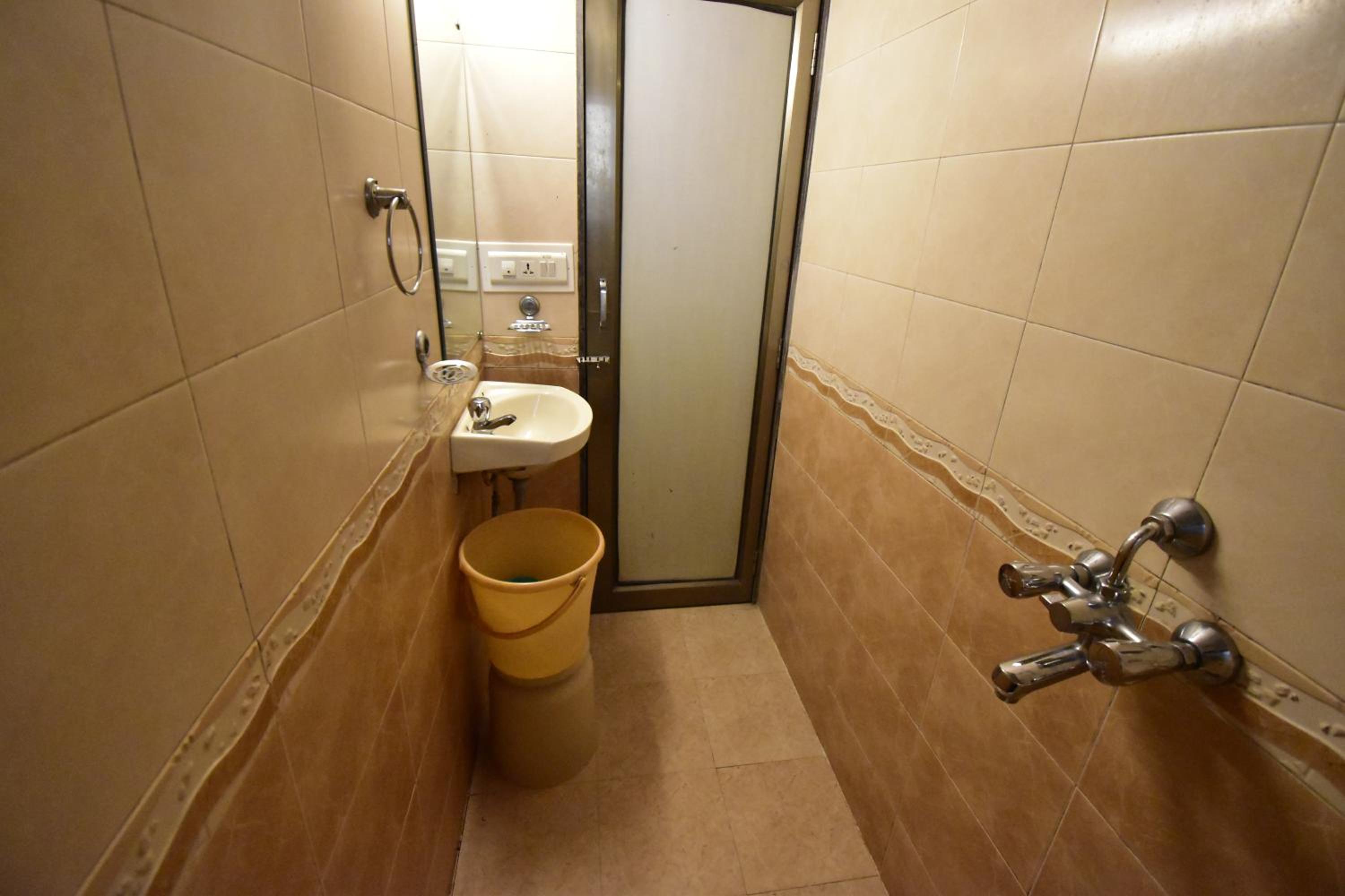 Budget Double or Twin Room - Photo 2