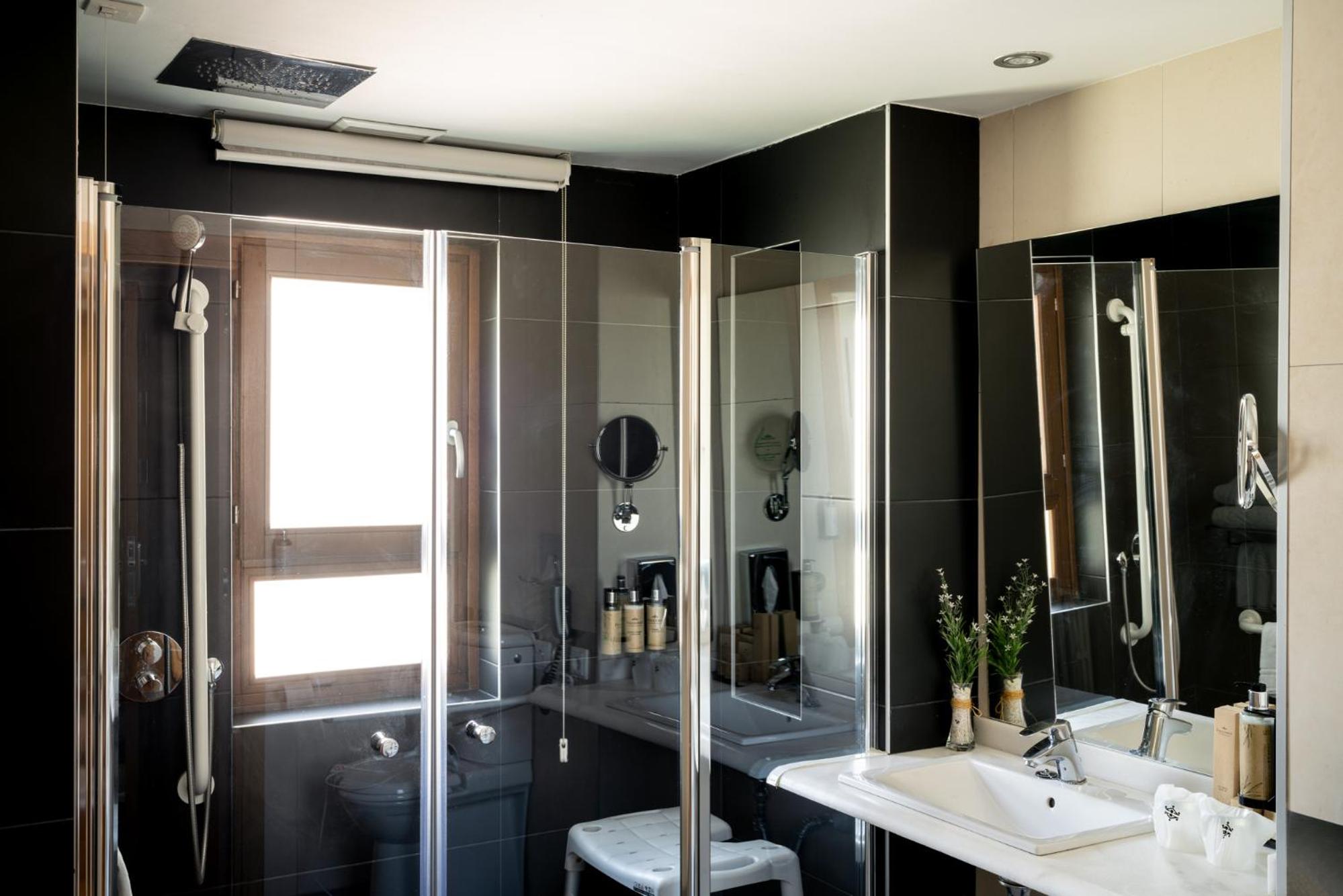 Standard Room - Photo 5