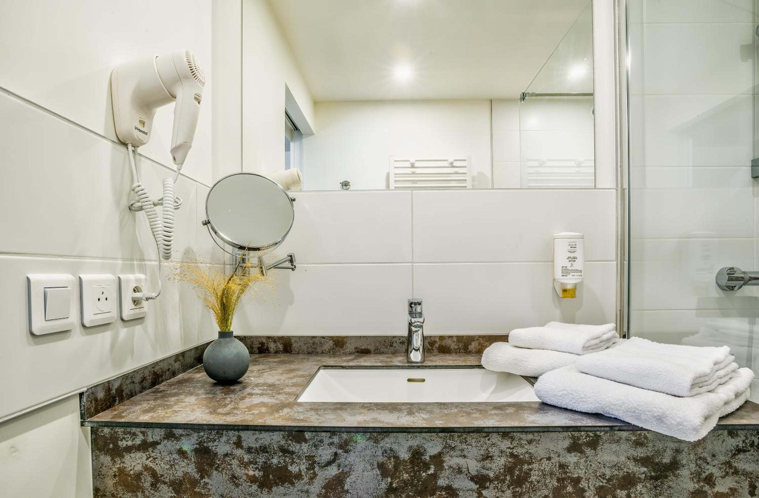 Privilege Room - Photo 6