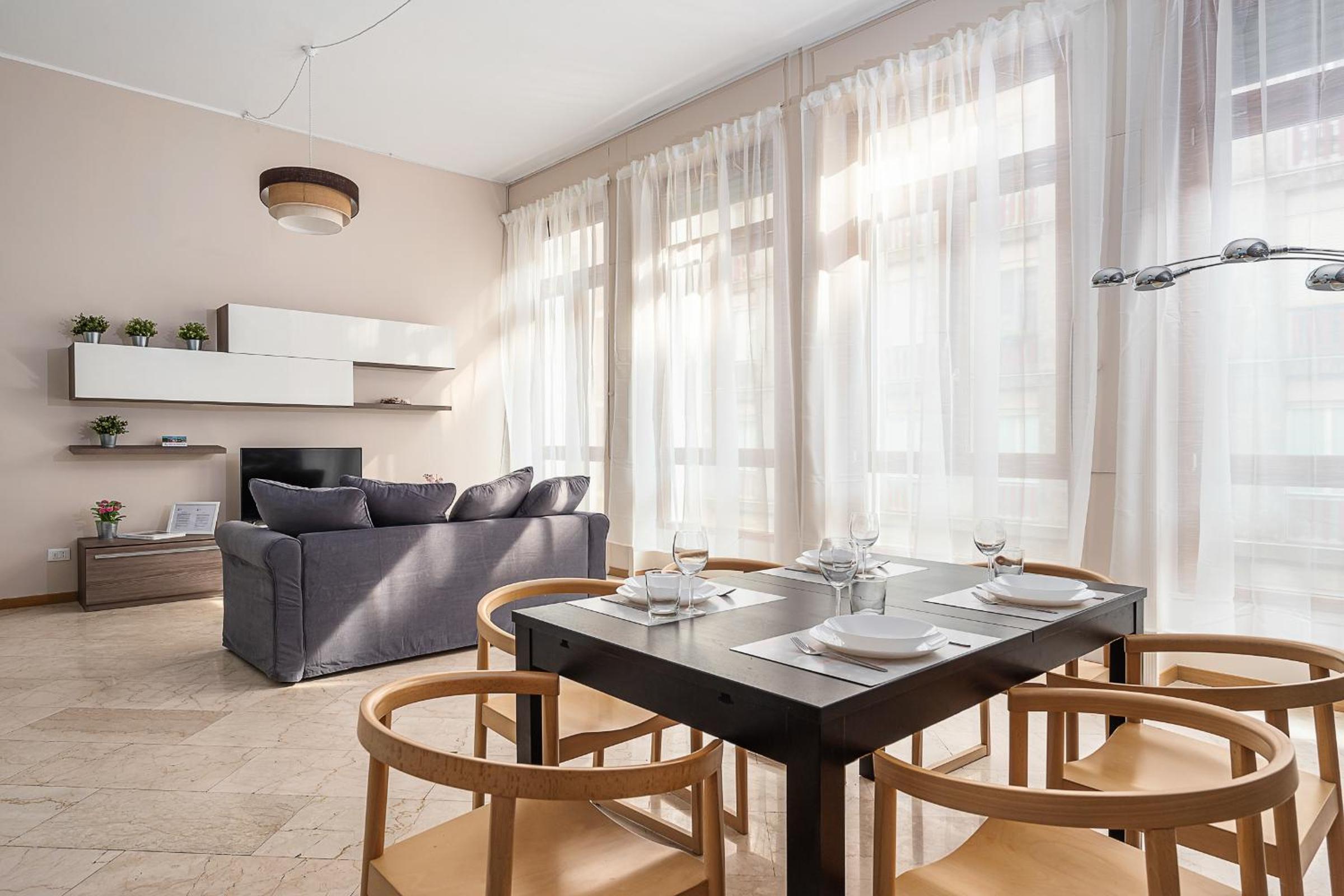 One-Bedroom Apartment