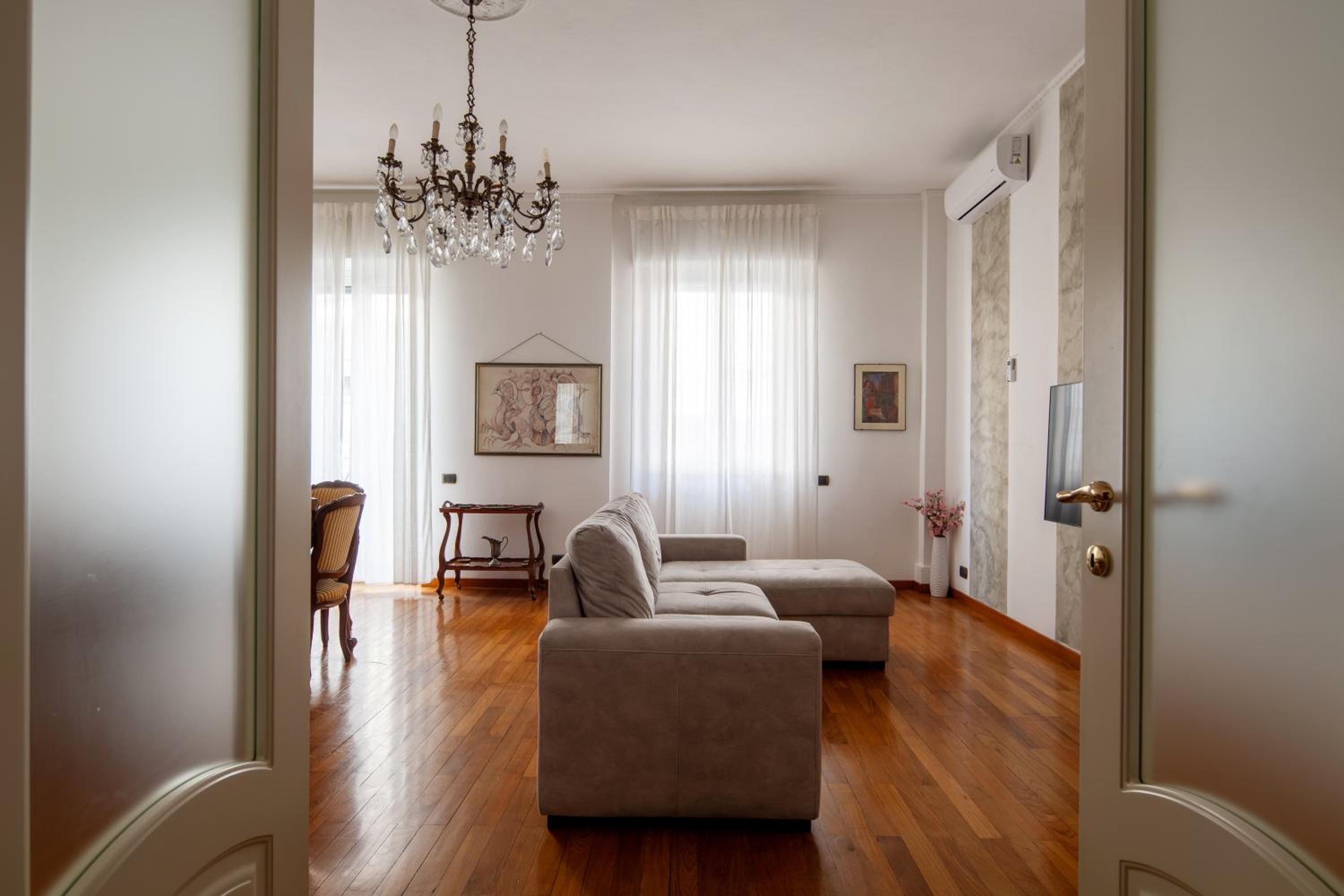 Two-Bedroom Apartment - Photo 21