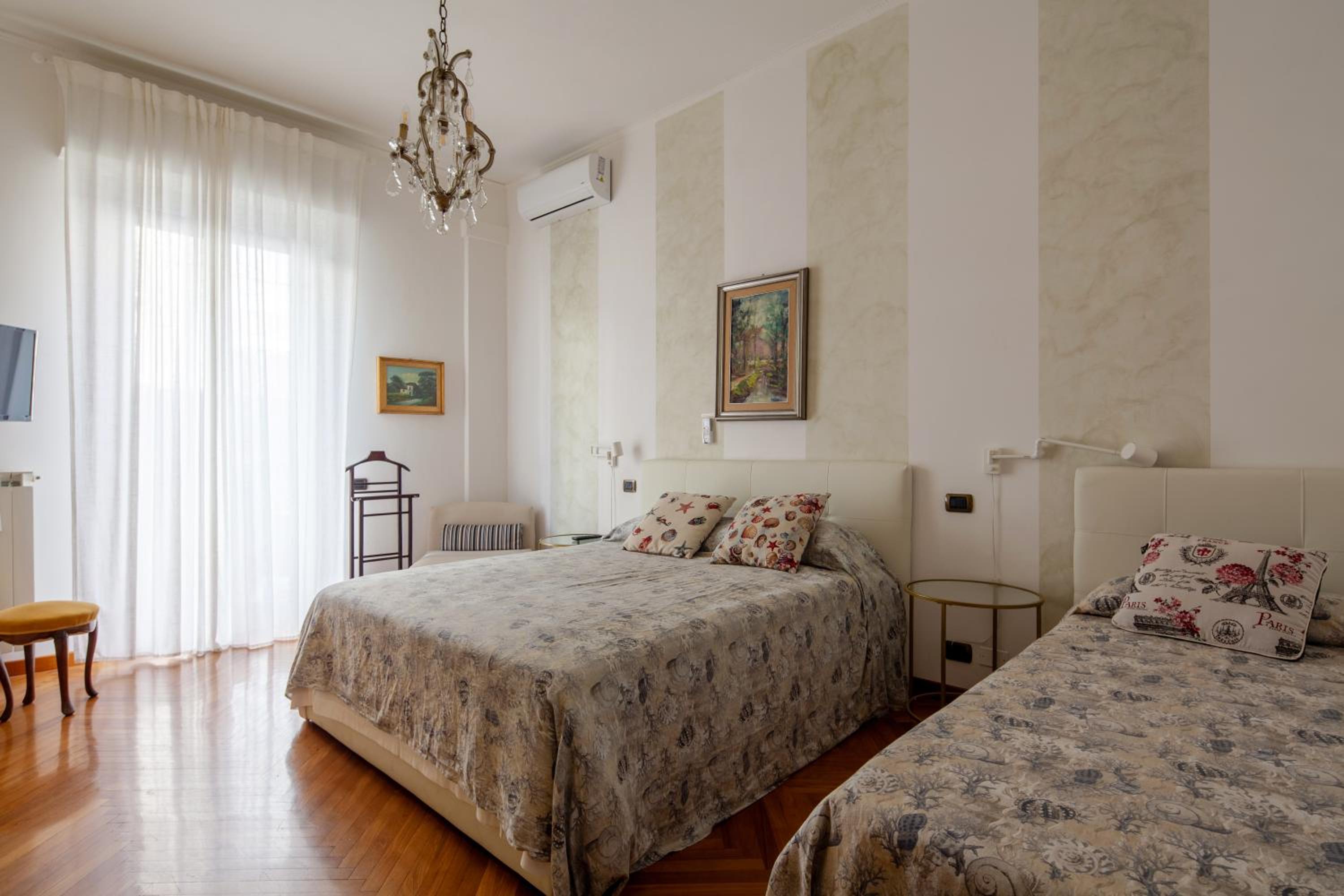 Two-Bedroom Apartment - Photo 18
