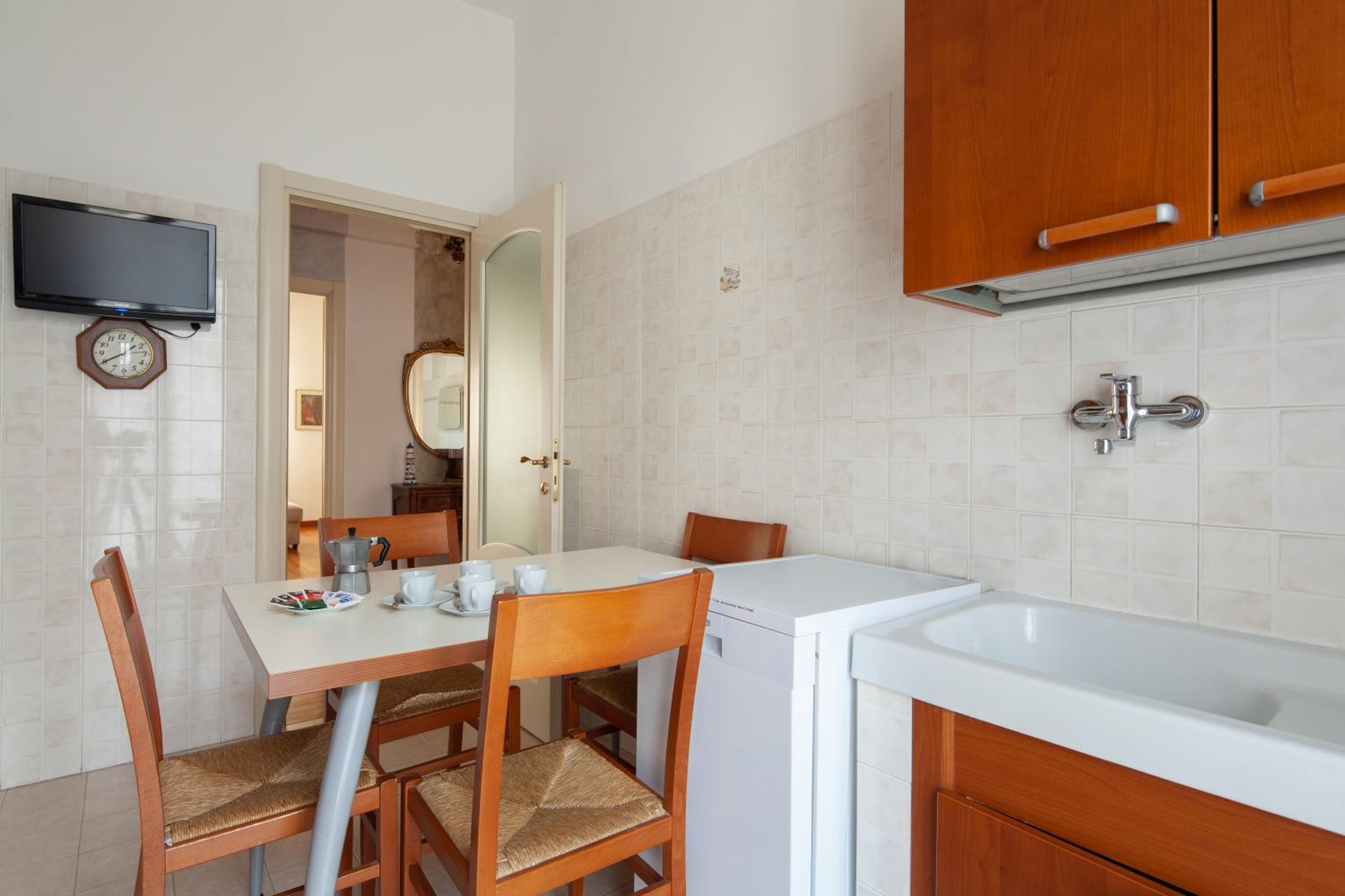Two-Bedroom Apartment - Photo 16