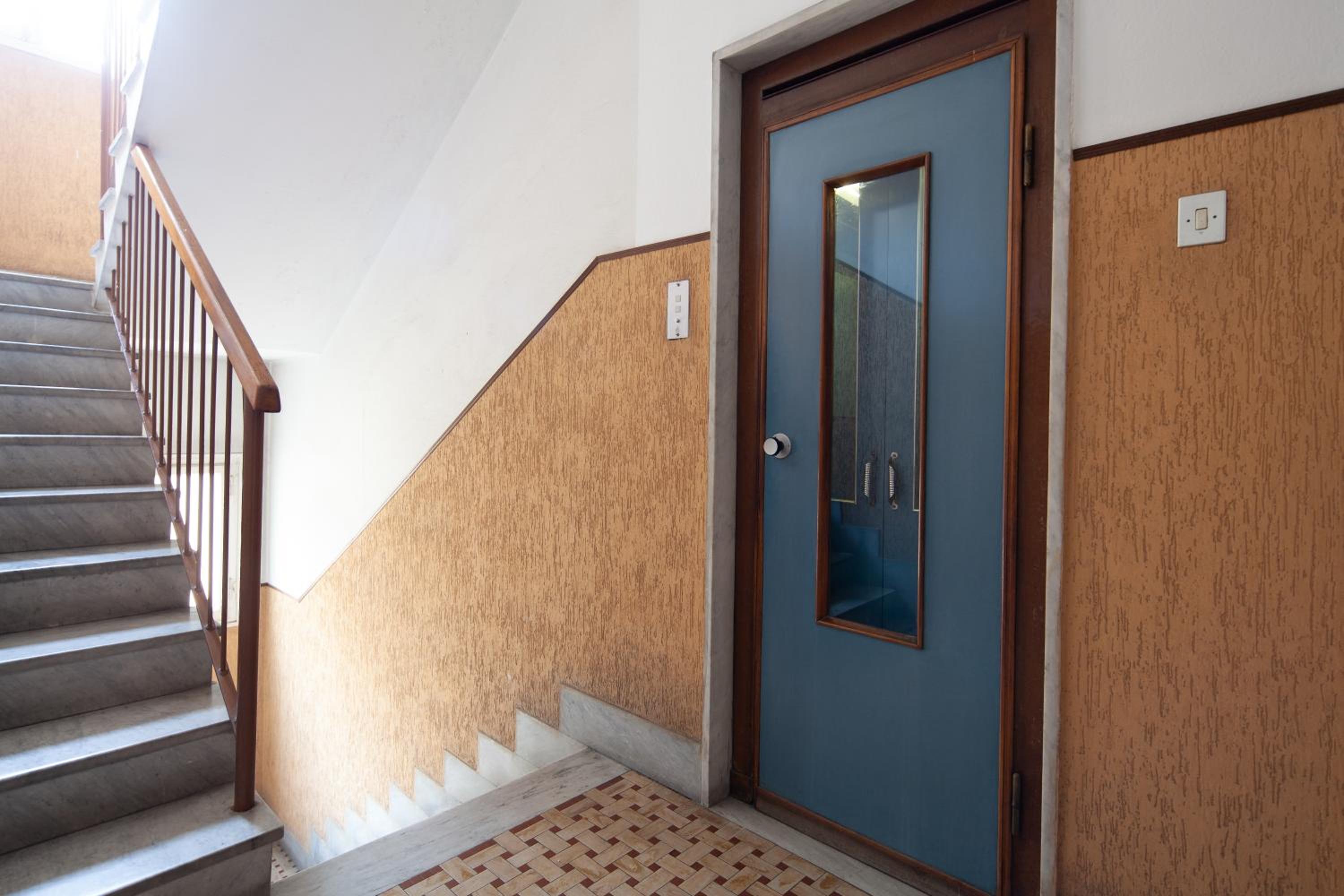 Two-Bedroom Apartment - Photo 11