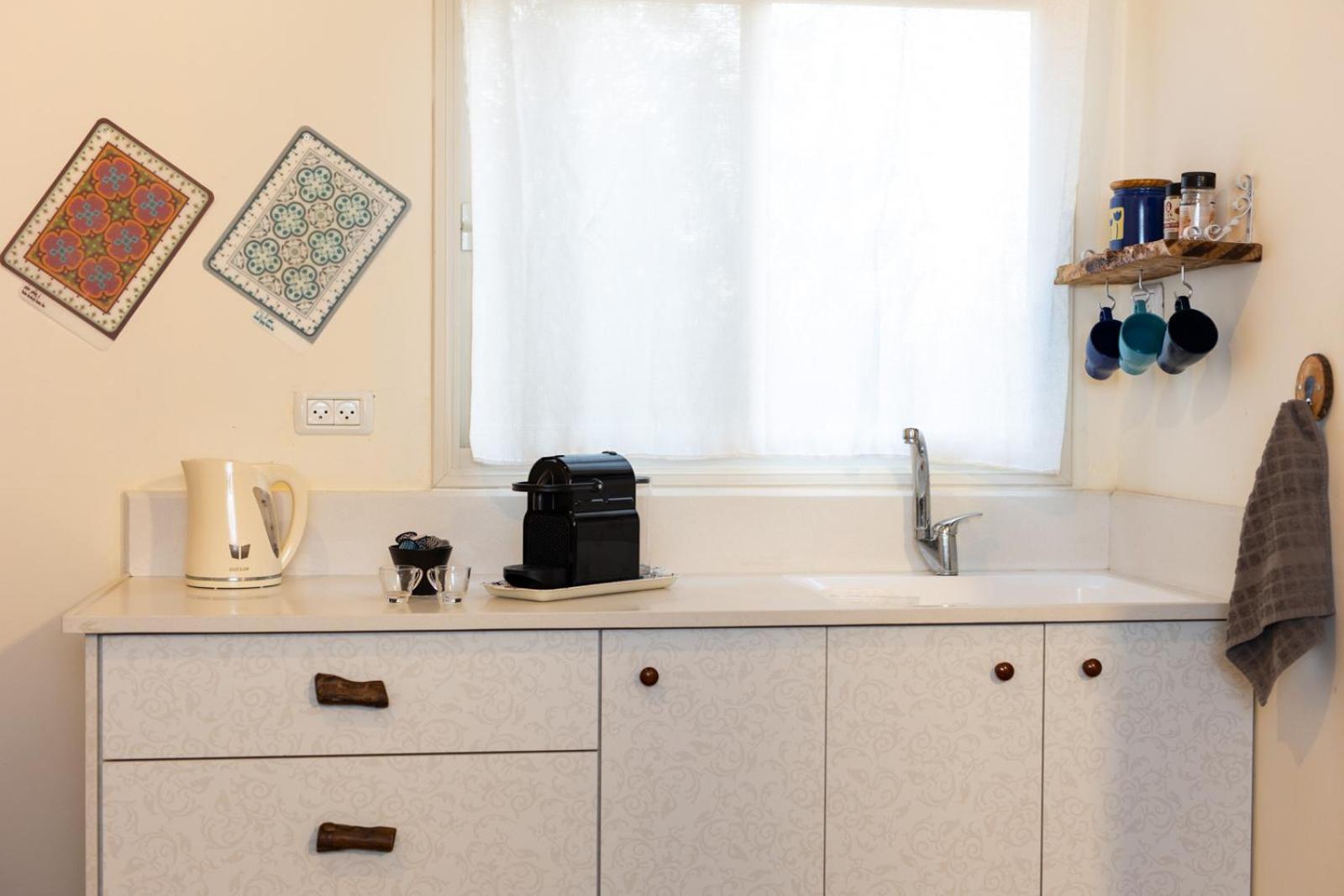 Family Room - Photo 95