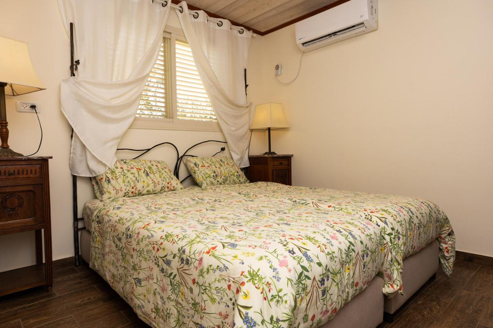 Family Room - Photo 33
