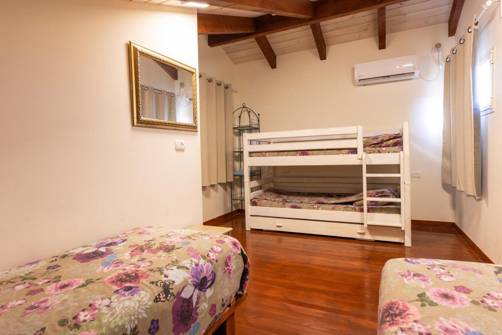 Family Room - Photo 40