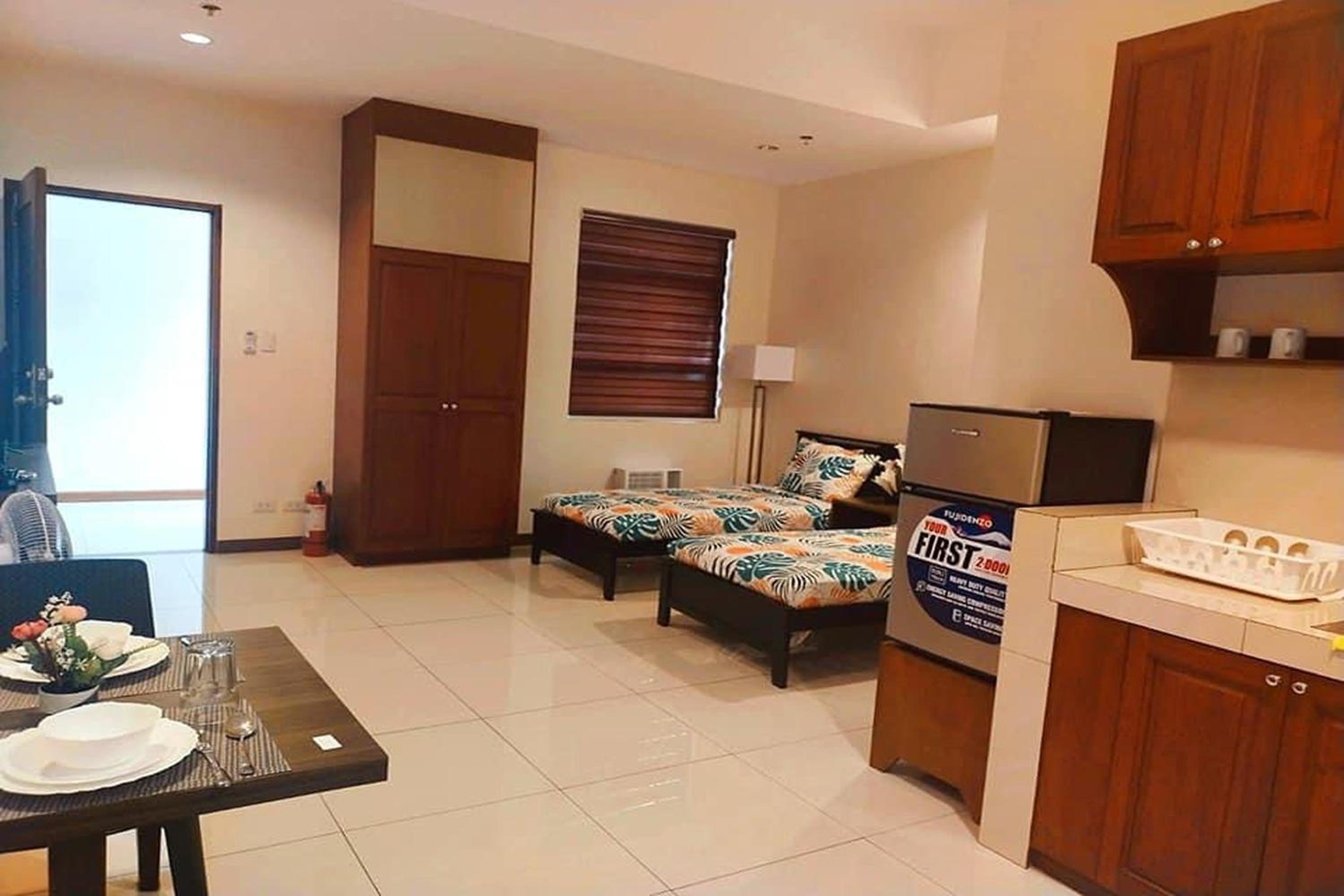 Standard Twin Room - Photo 7