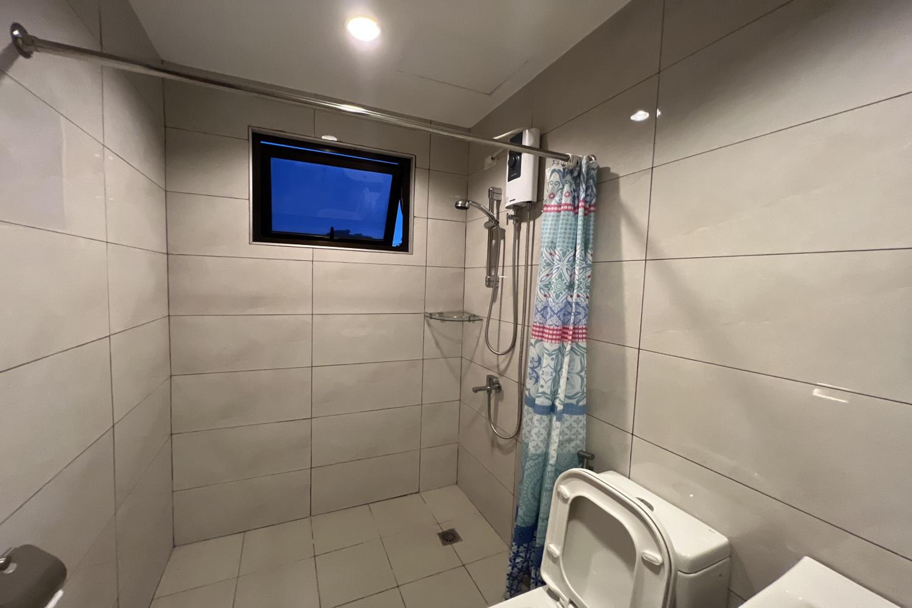 Standard Twin Room - Photo 9