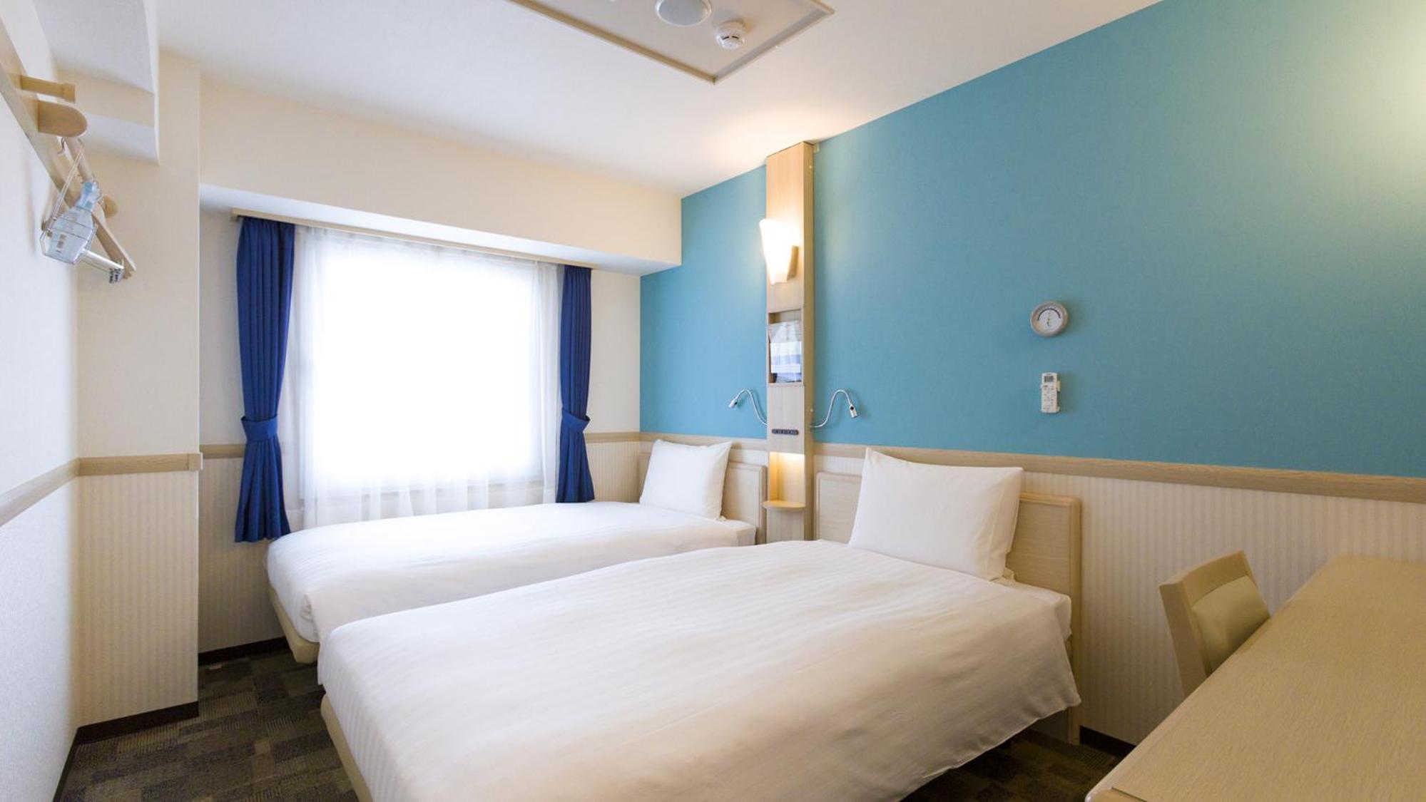 Twin Room - Non-Smoking photo 1