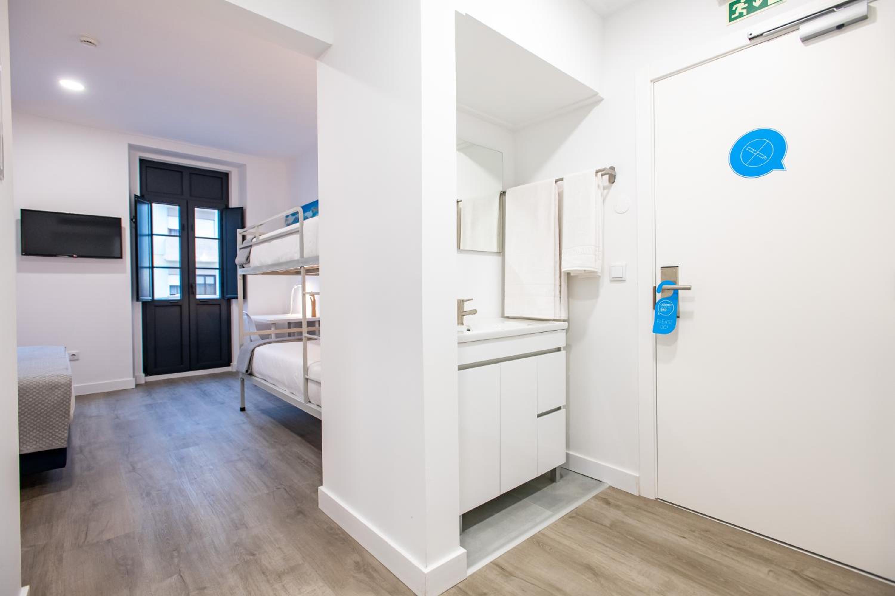 Premium Quadruple Room photo 2