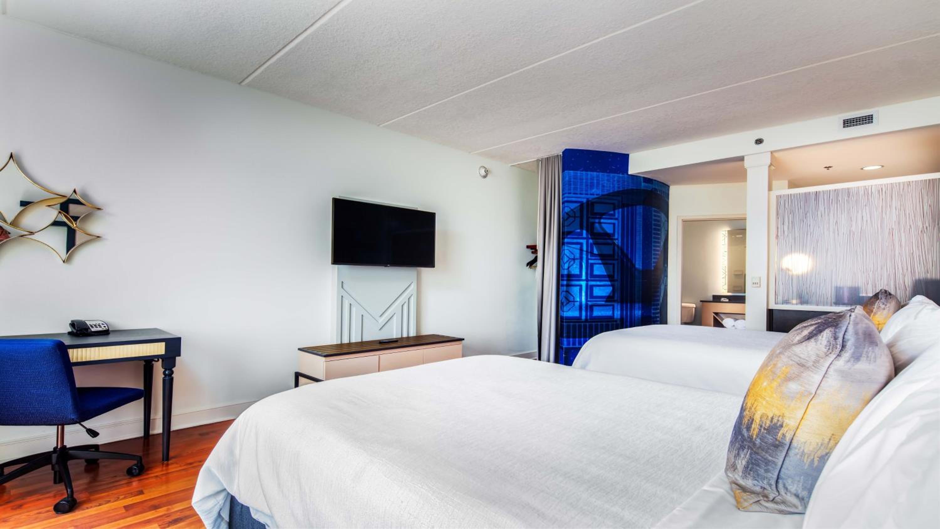 Standard Double Room with Two Double Beds - Photo 7