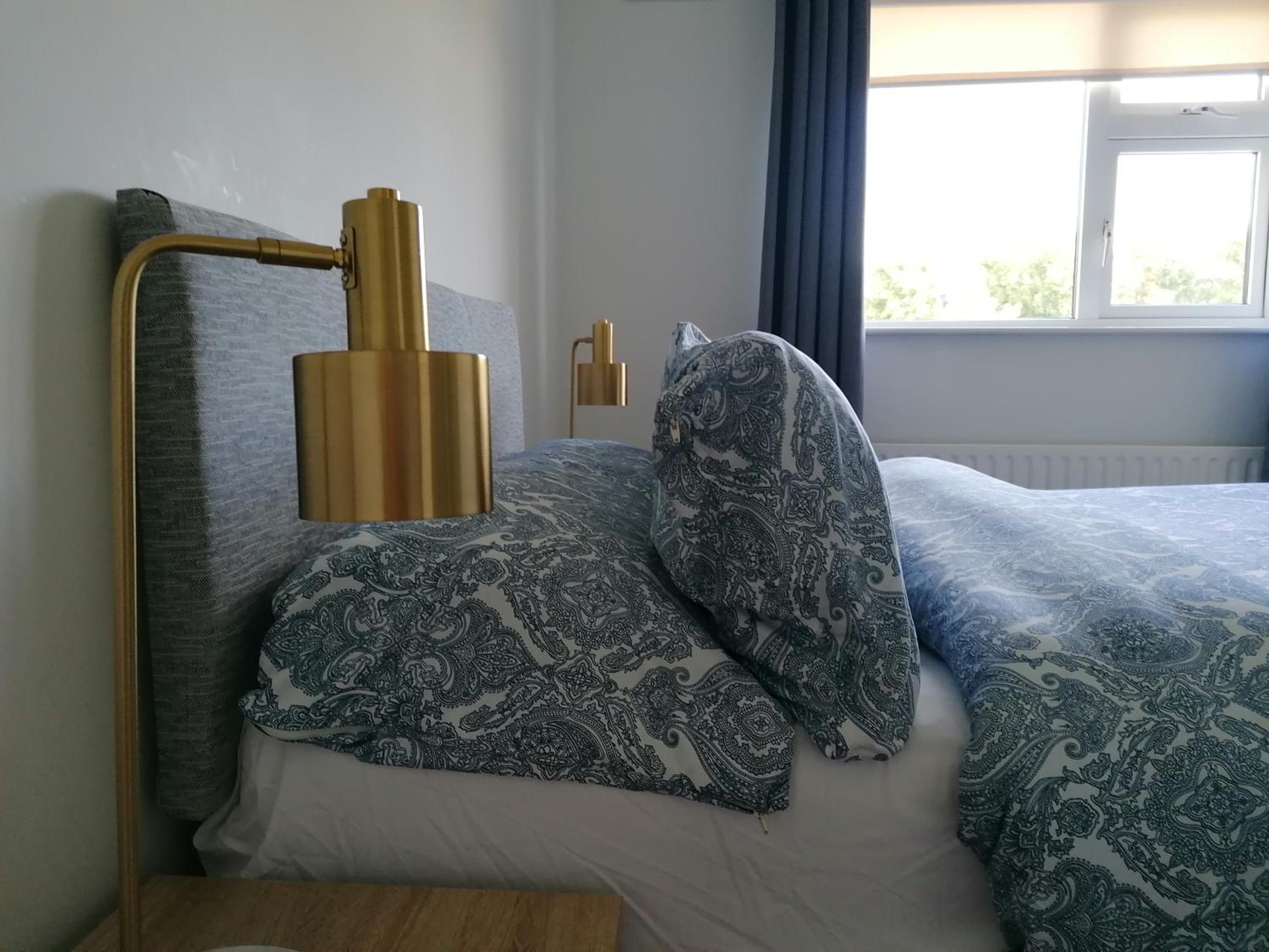 Three-Bedroom House - Photo 3