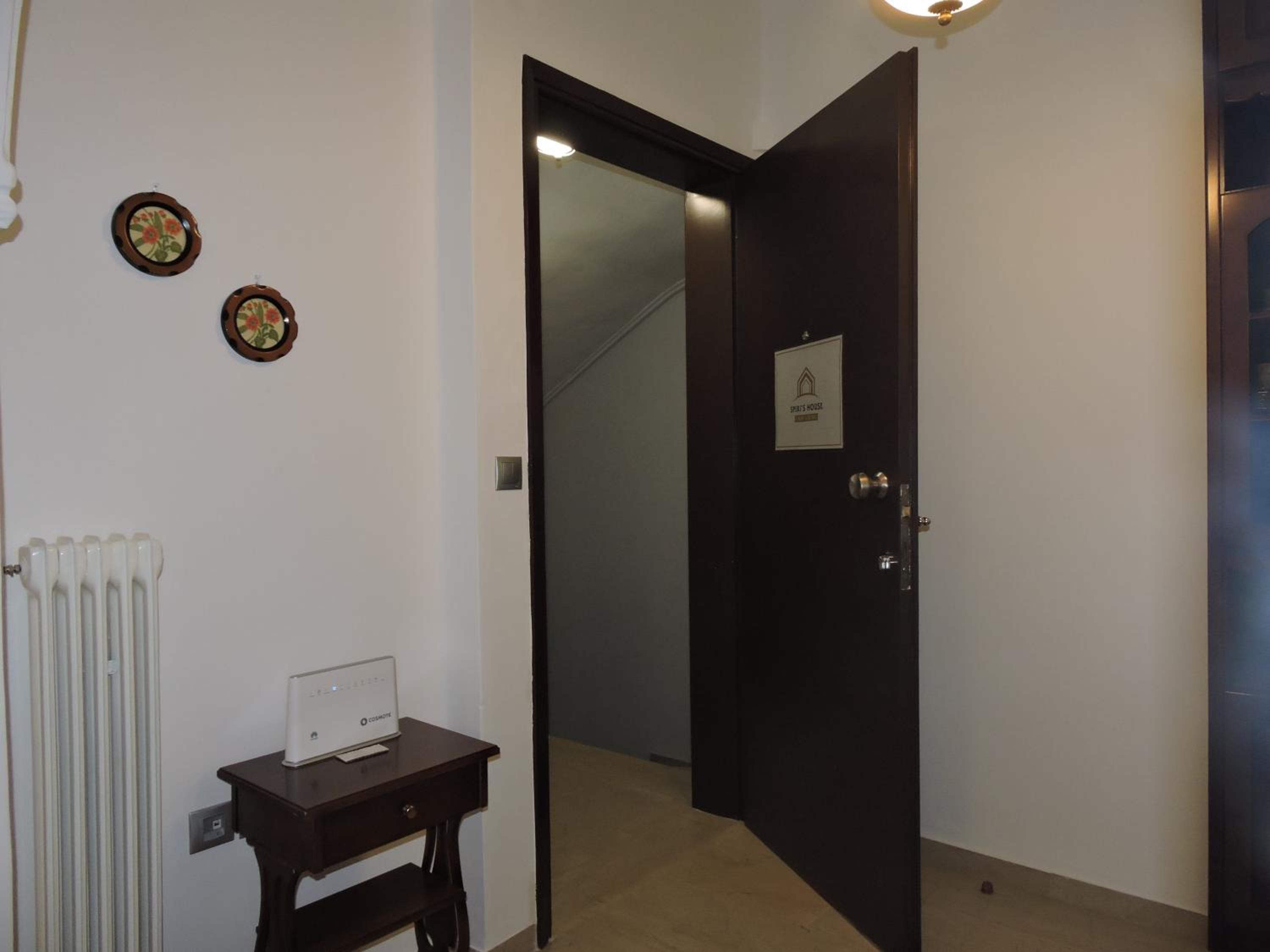 Three-Bedroom Apartment - Photo 24