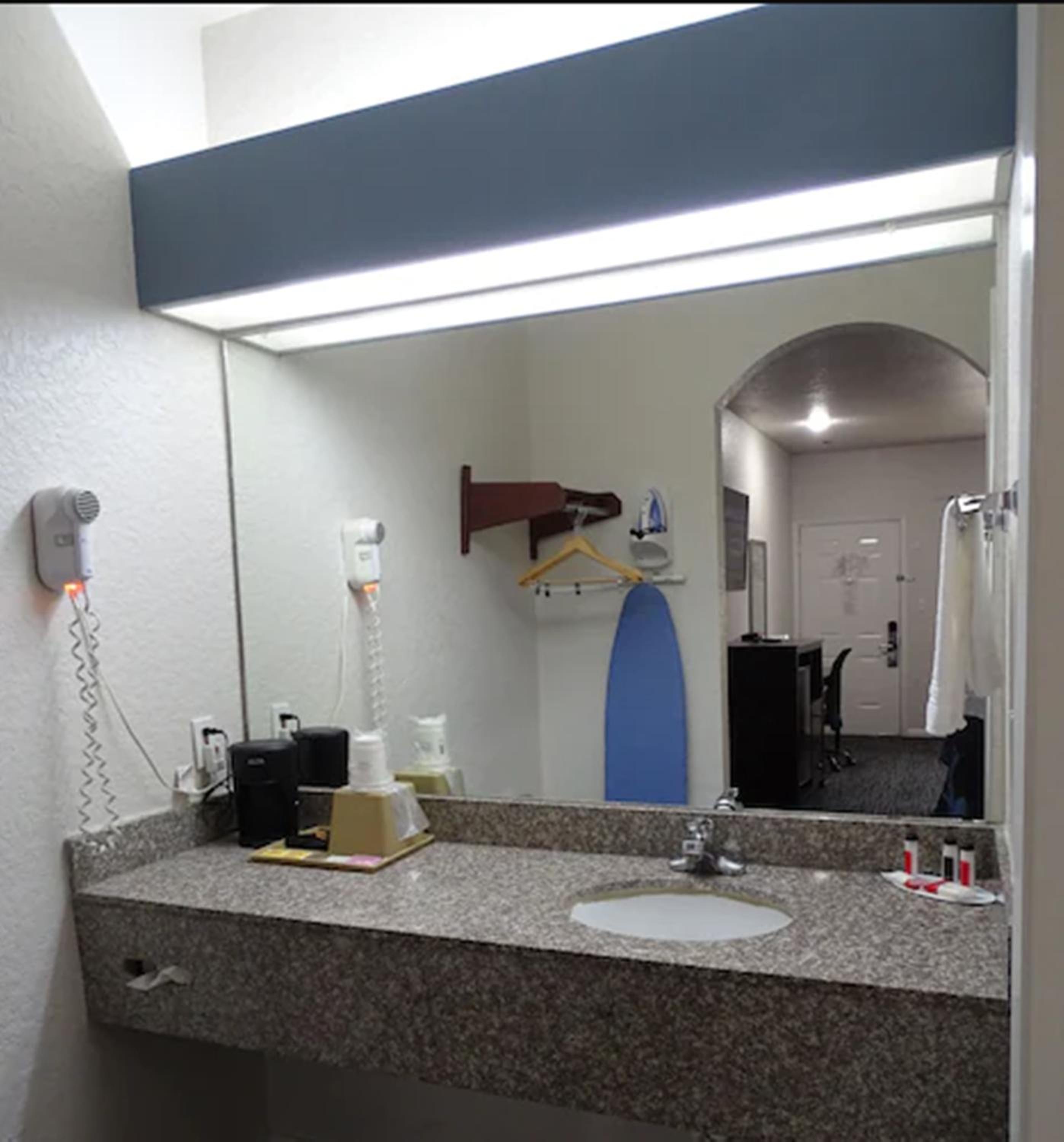 Super 8 by Wyndham Houston/Brookhollow NW, Billede 2