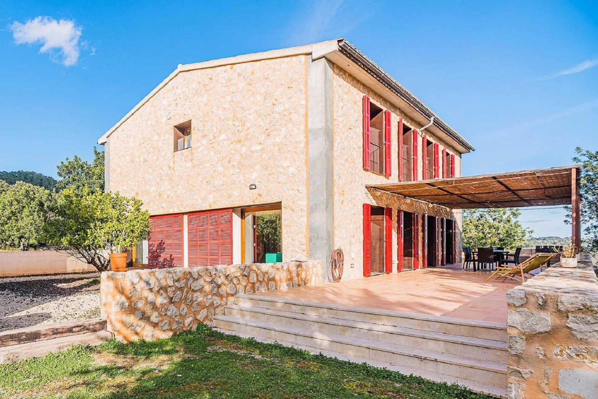 Villa photo 3