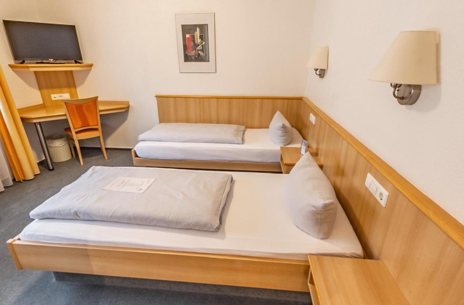 Double or Twin Room - Photo 1