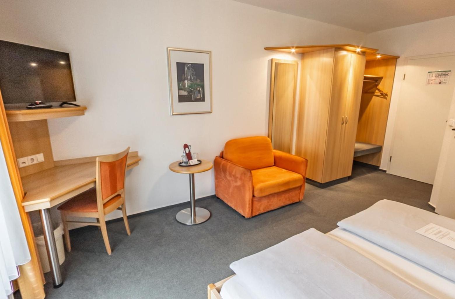Superior Double or Twin Room - Photo 7