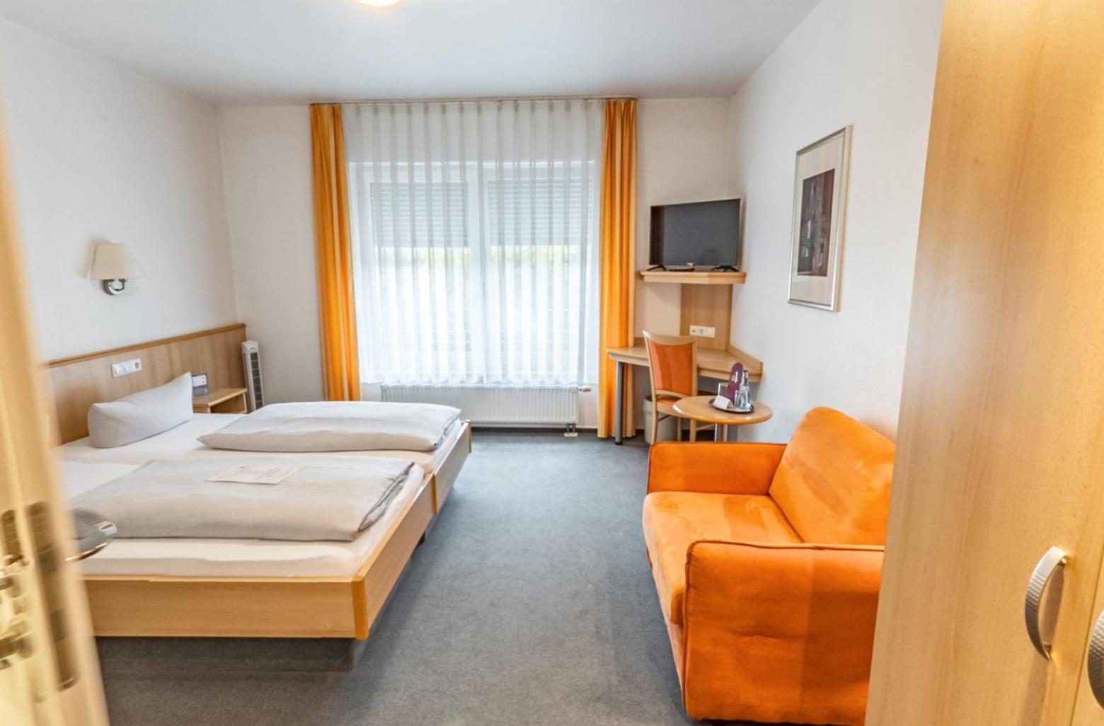 Superior Double or Twin Room - Photo 8