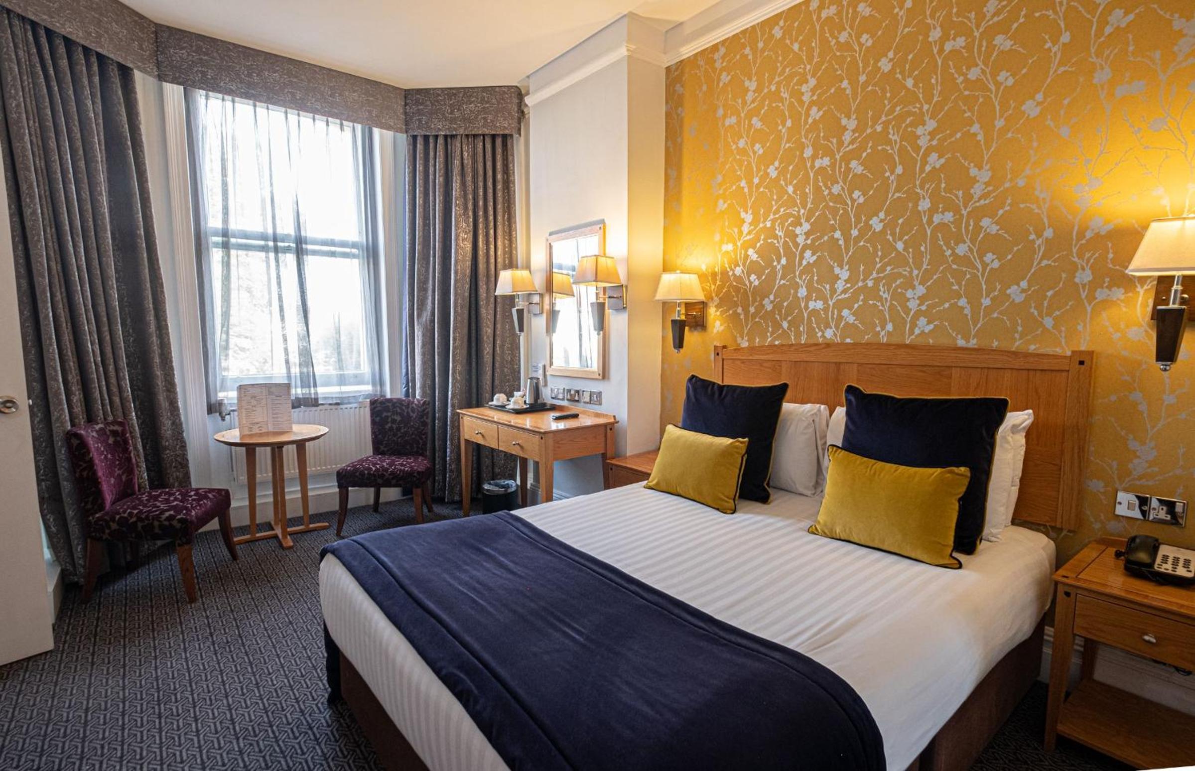 Standard Double Room with Air Conditioning  - Photo 1