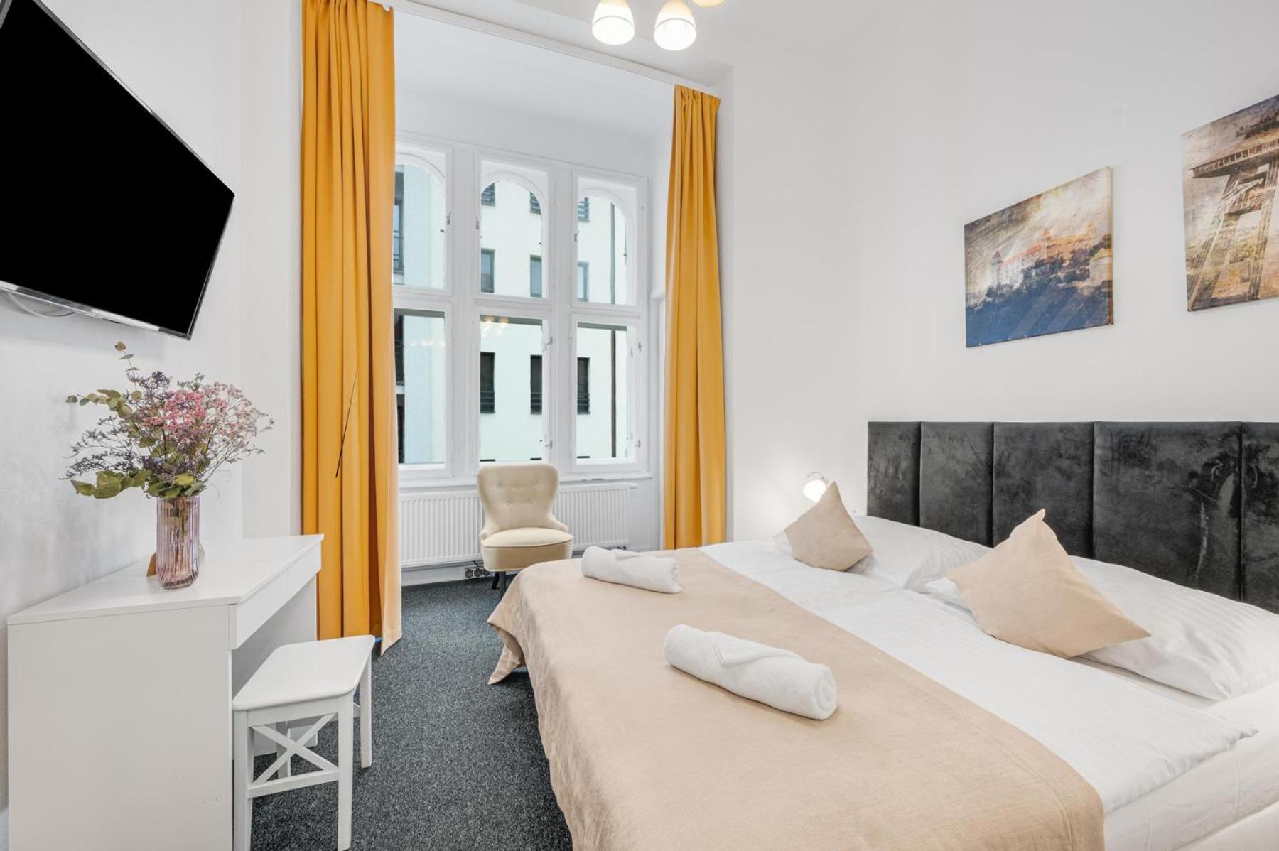Standard Double Room - Photo 3