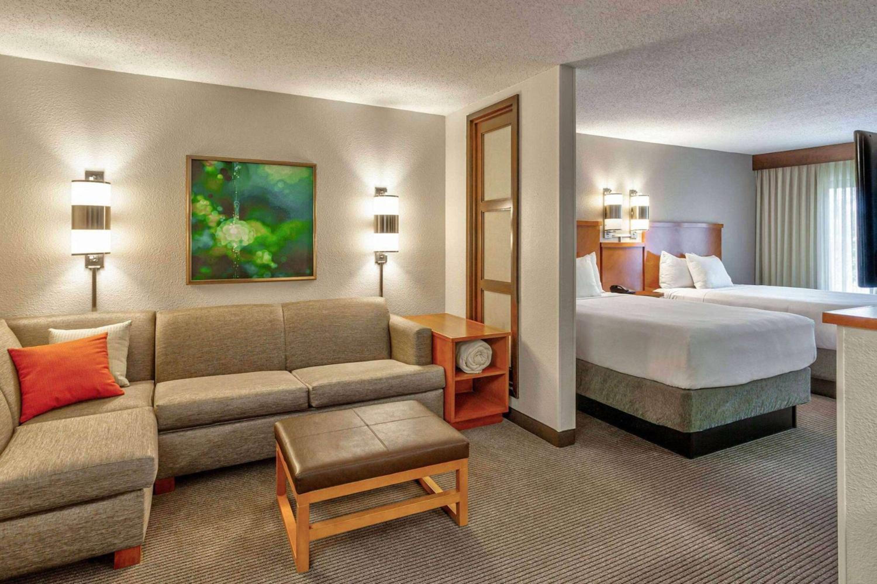 Junior Suite with Two Double Beds - Non-Smoking - Photo 1