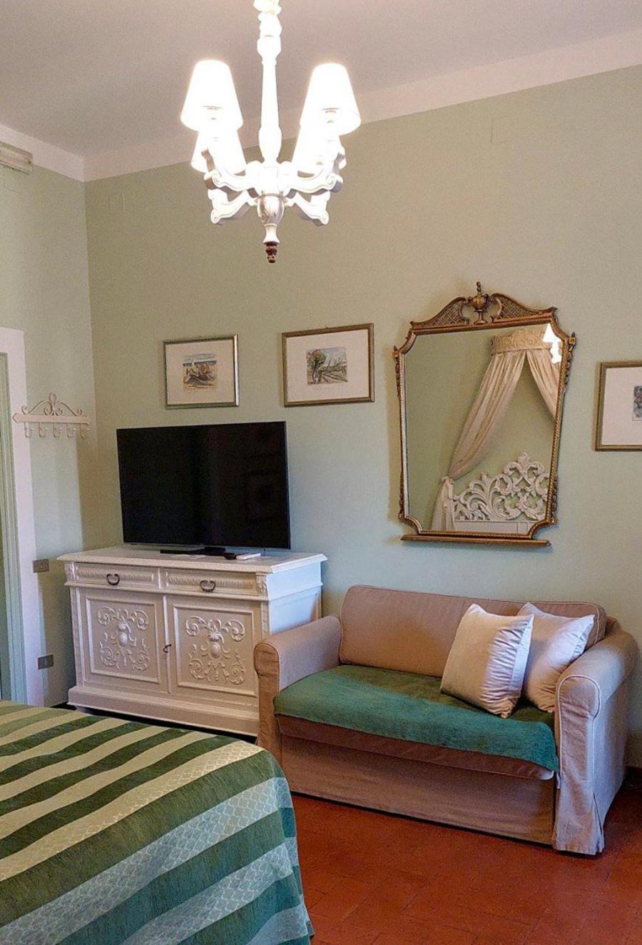 Double or Twin Room photo 3