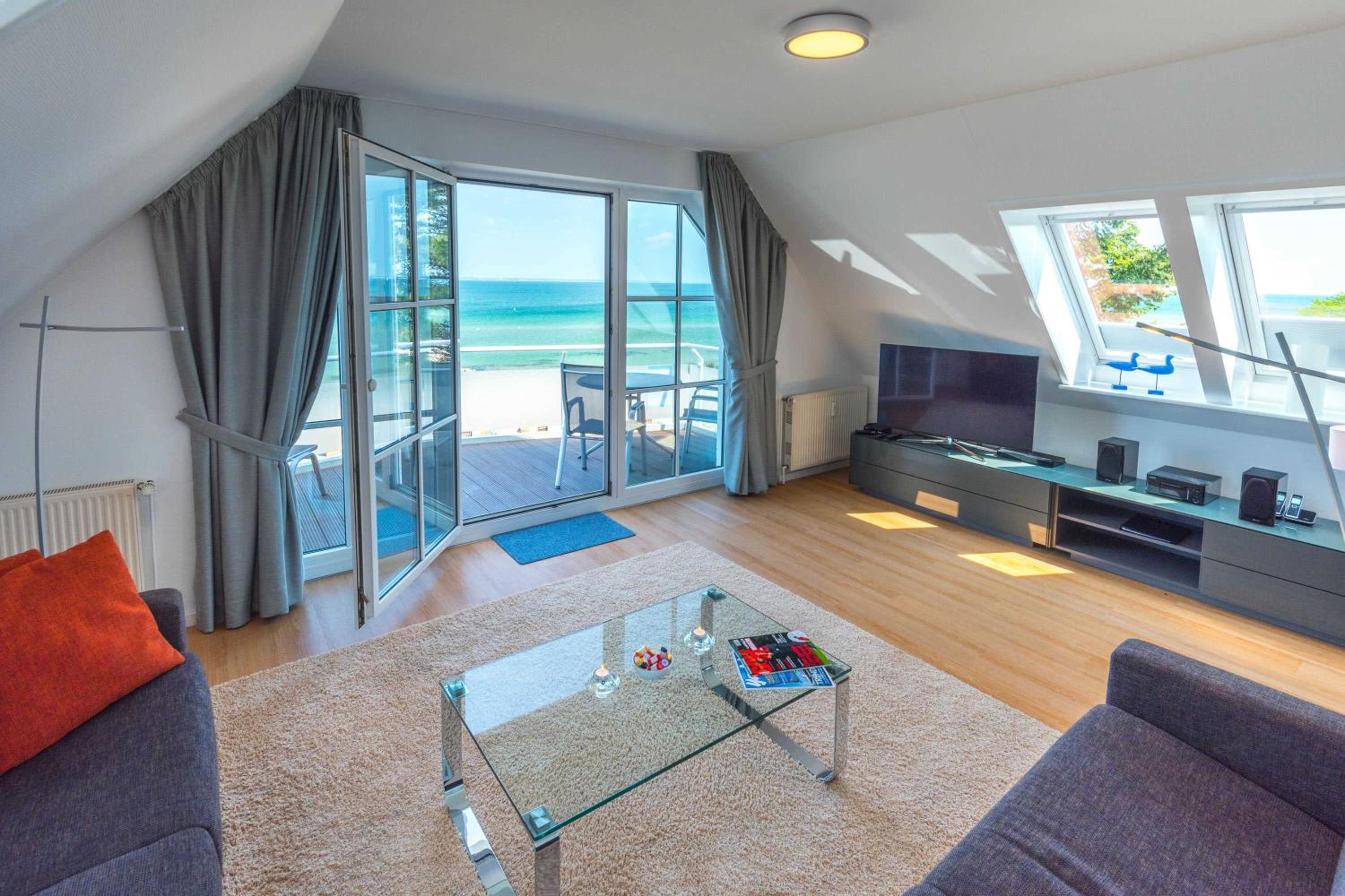 Apartment With Sea View photo 1