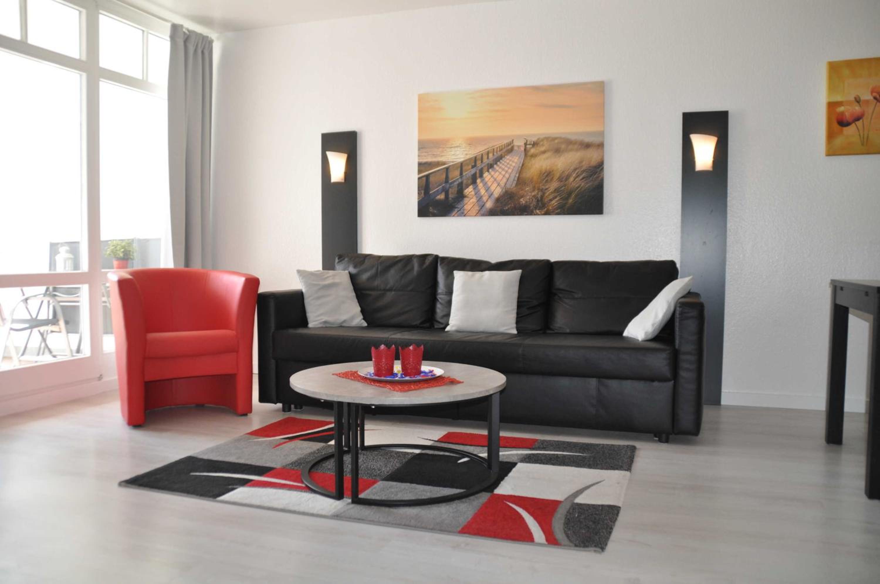 Apartment with Balcony photo 1