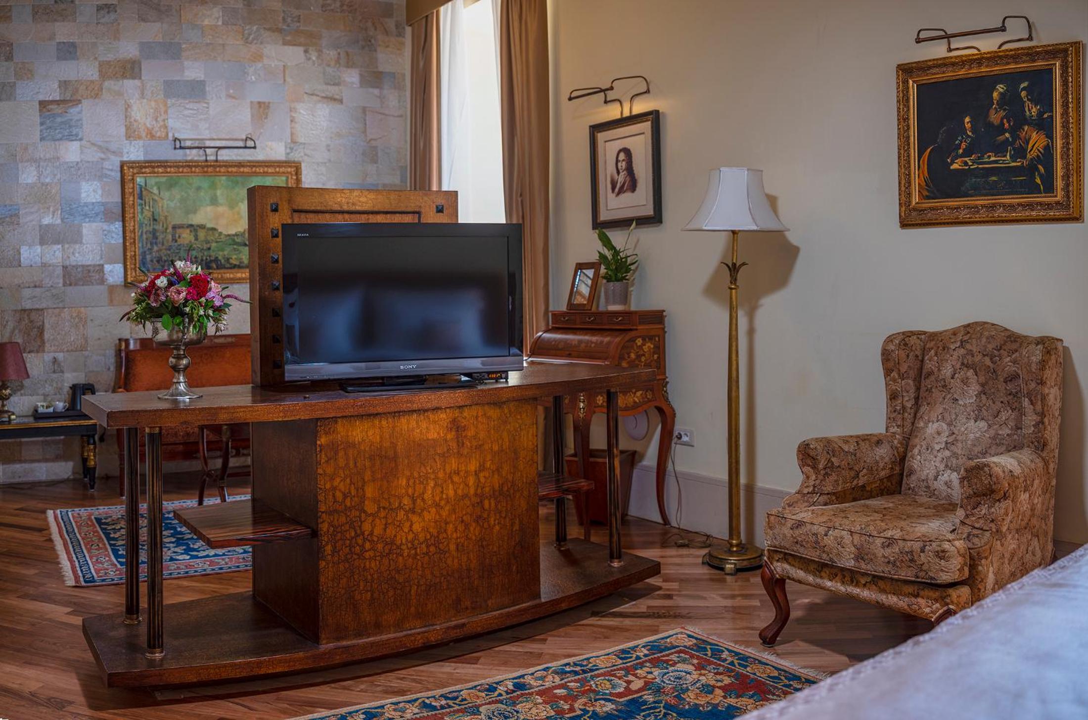 Heritage Suite