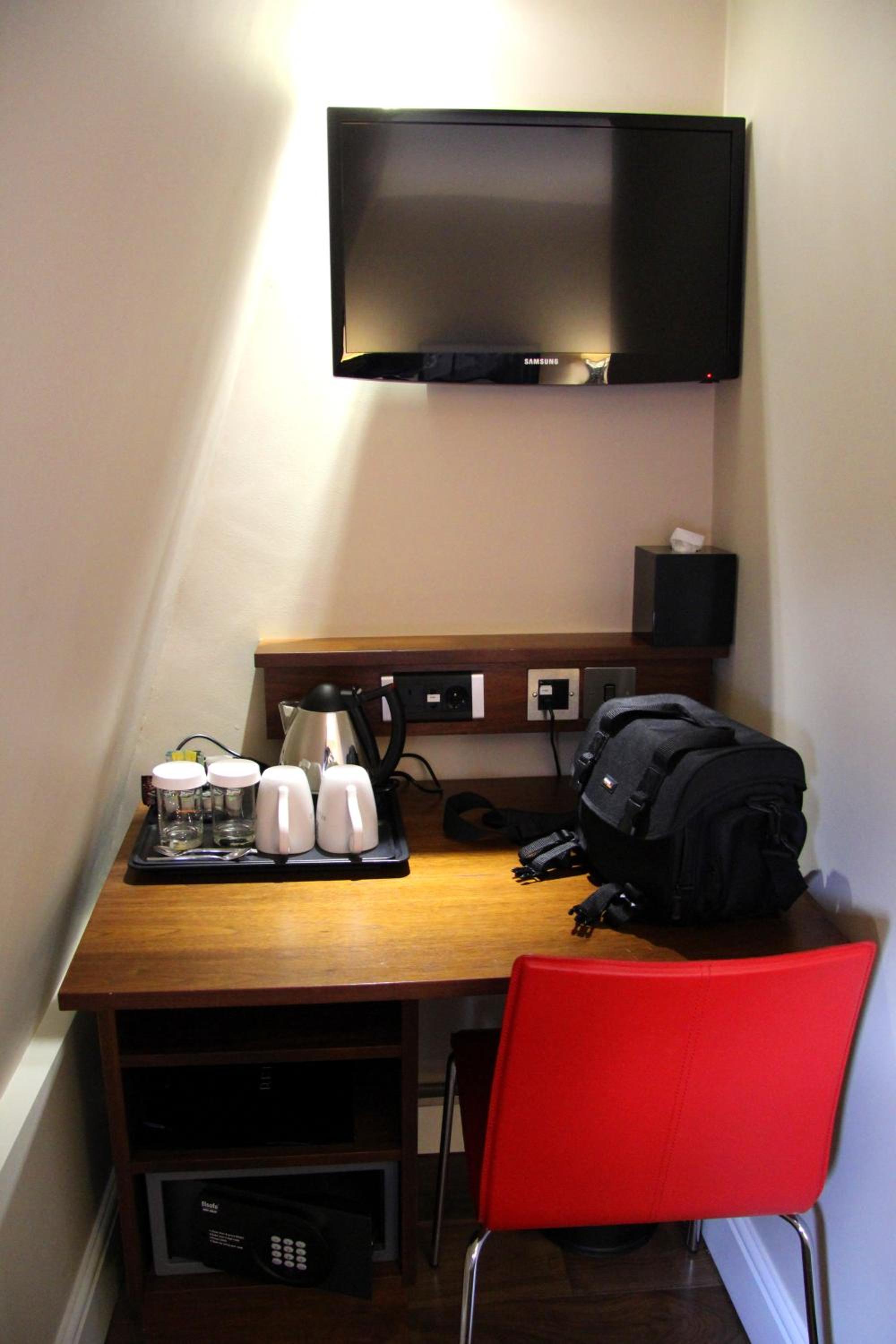 Single Room photo 1
