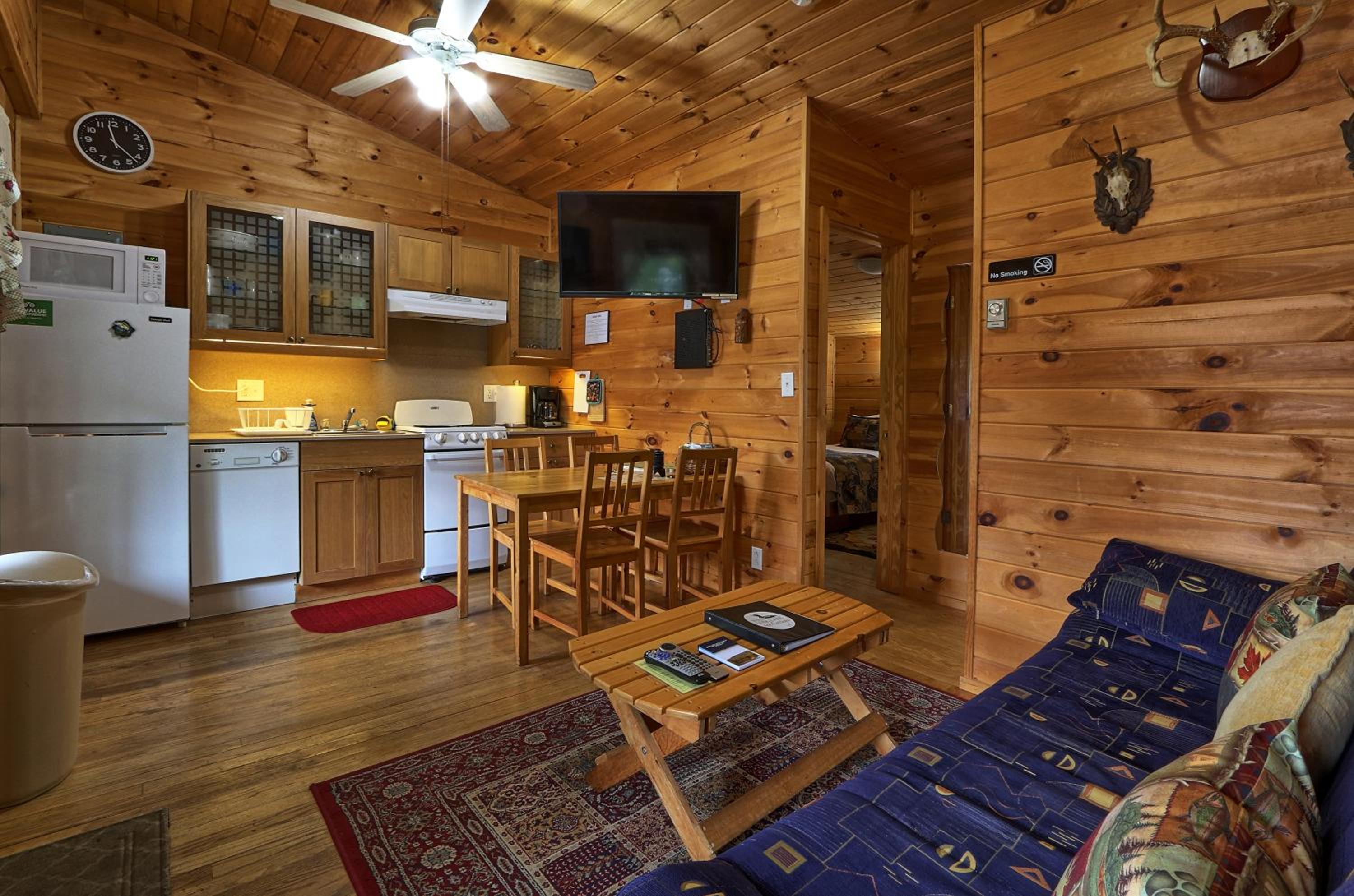 Two-Bedroom Cottage - Photo 7