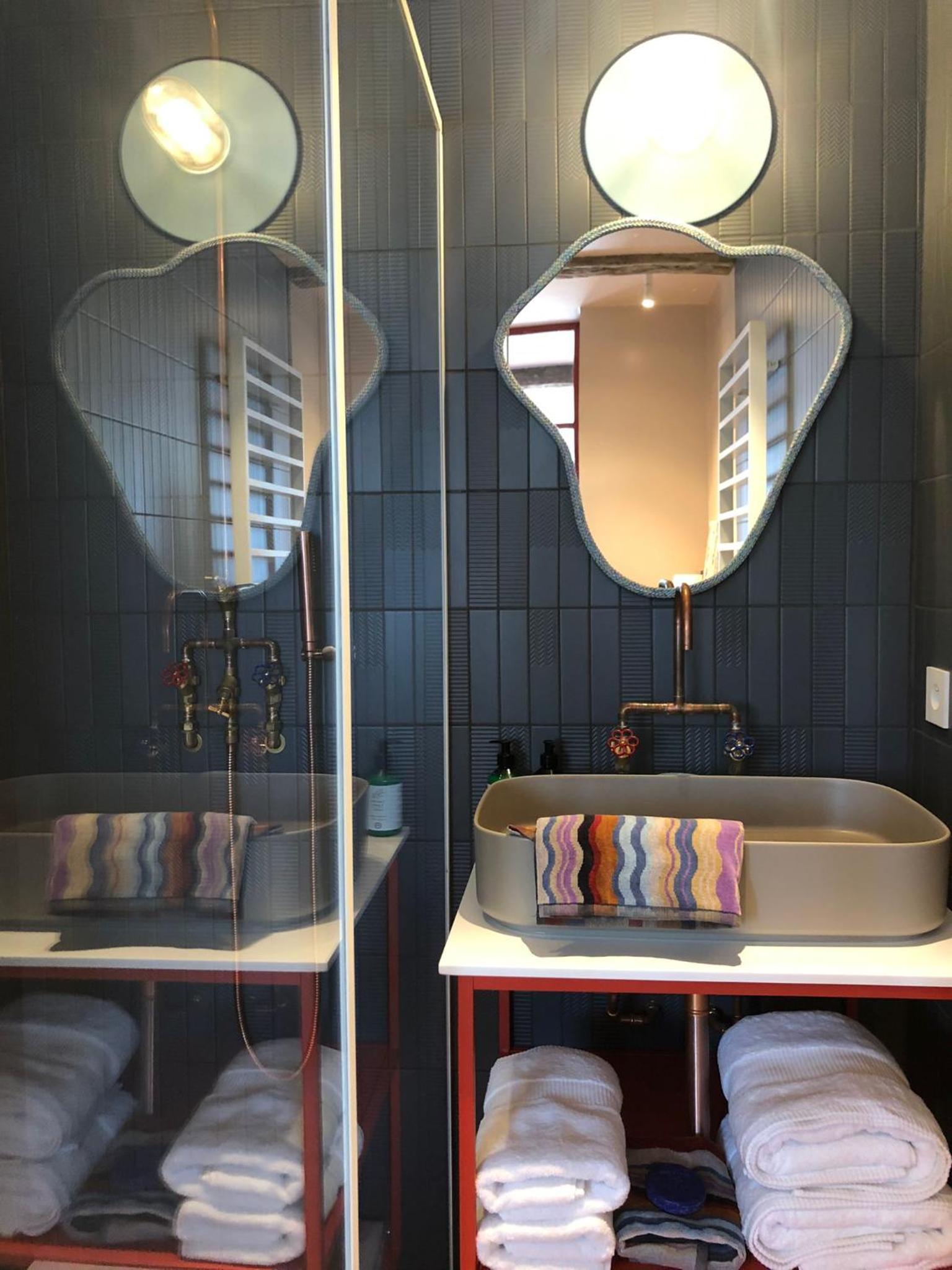 Deluxe Double Room with Shower photo 3