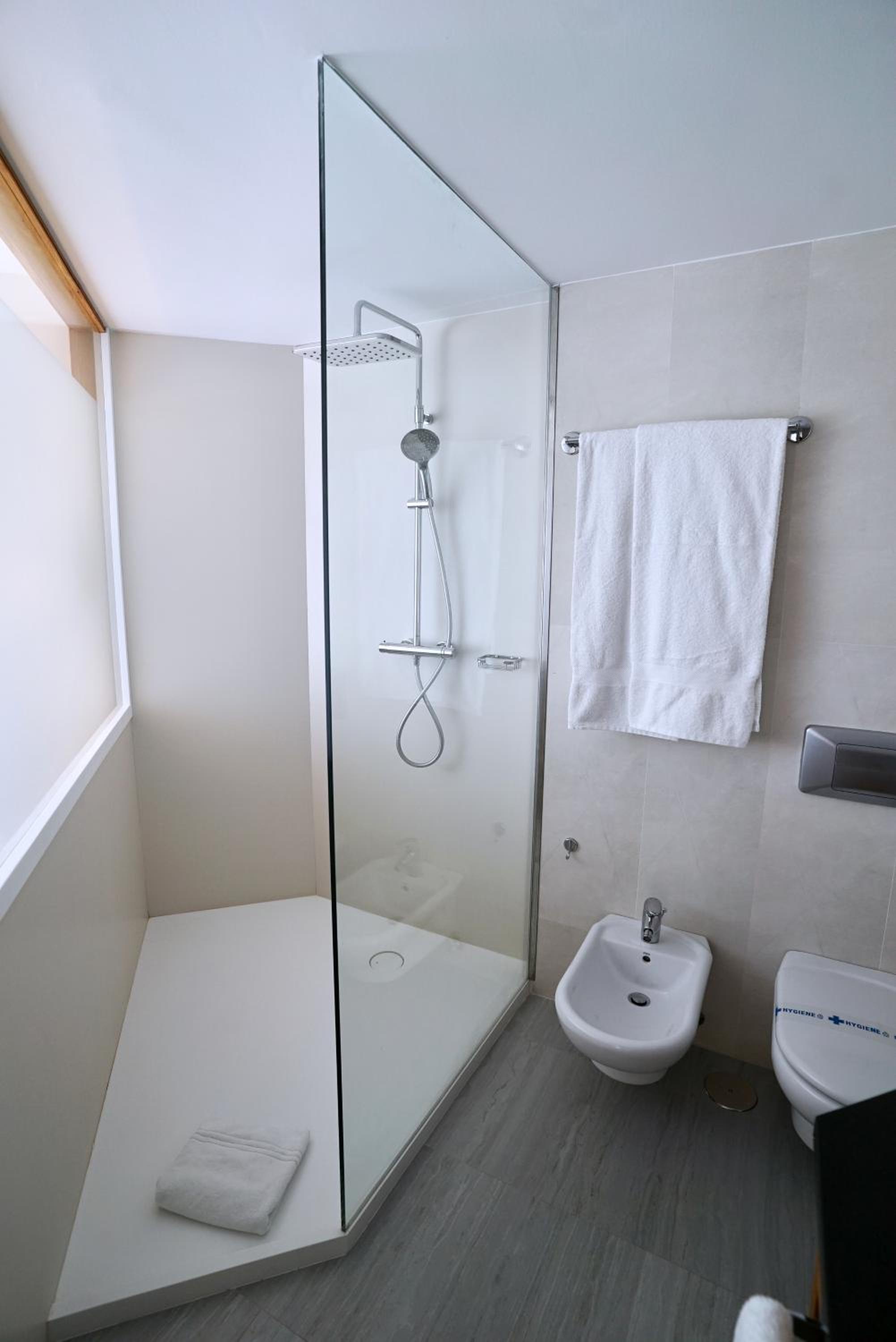 Junior Suite with Terrace - Photo 9