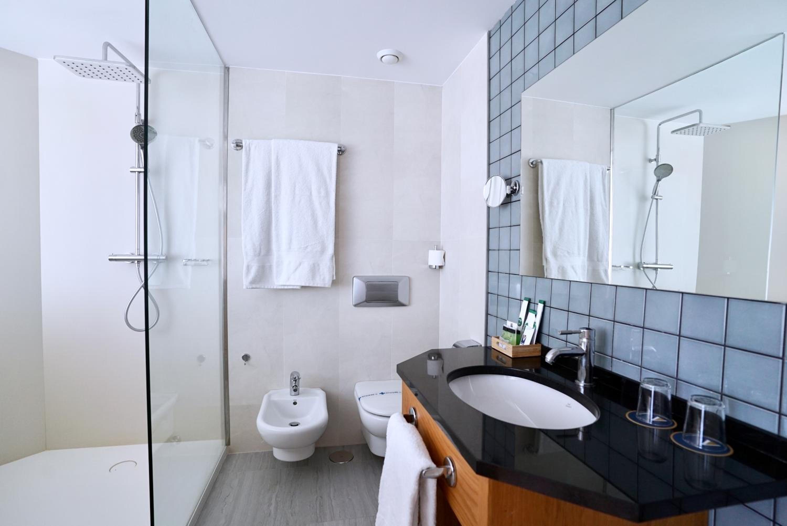 Junior Suite with Terrace - Photo 11