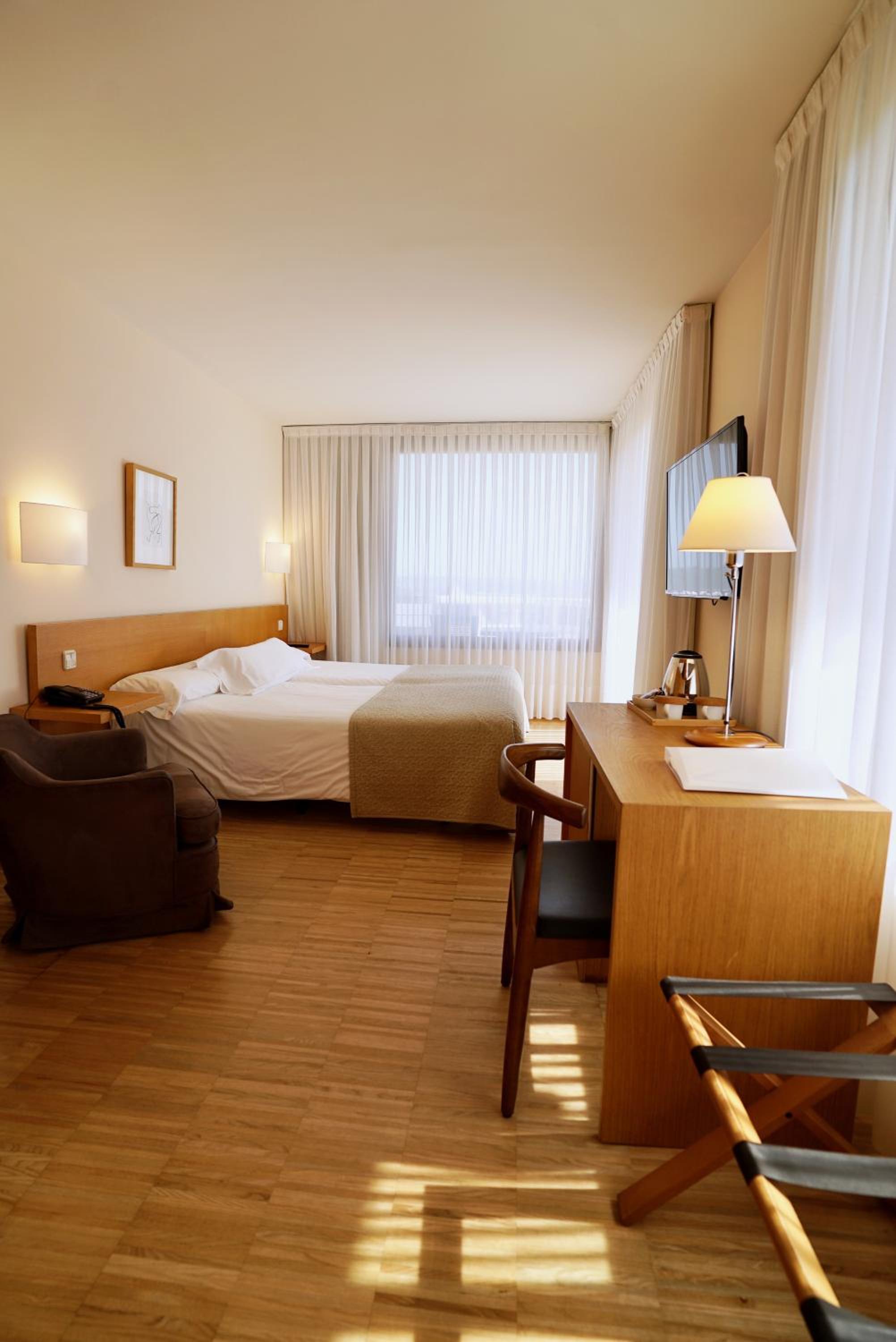Double Or Twin Room With Parking - Photo 12