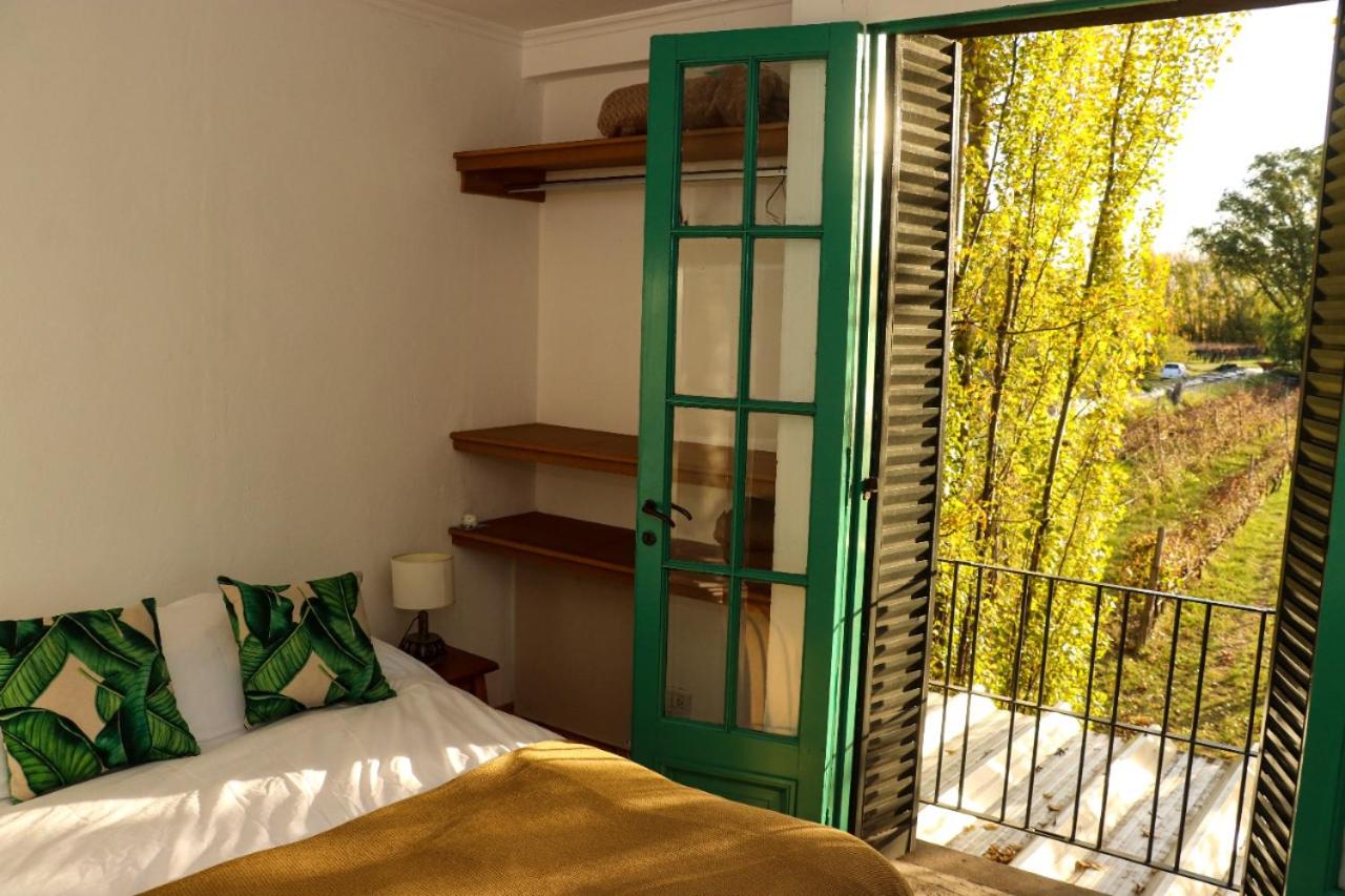 Apartment with Balcony photo 2