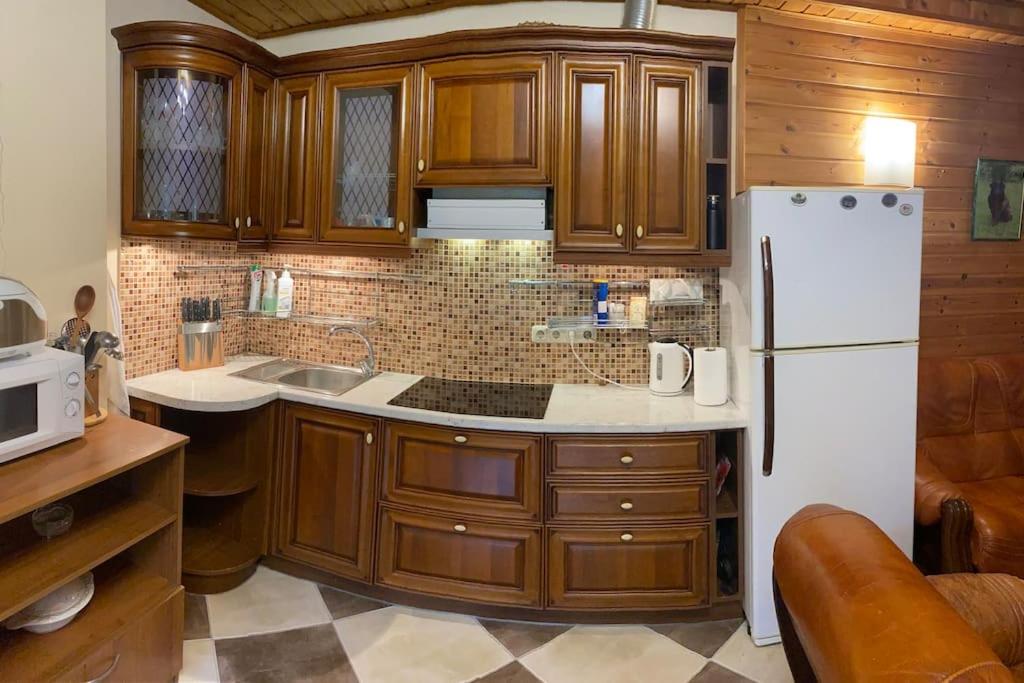Two-Bedroom House - Photo 16