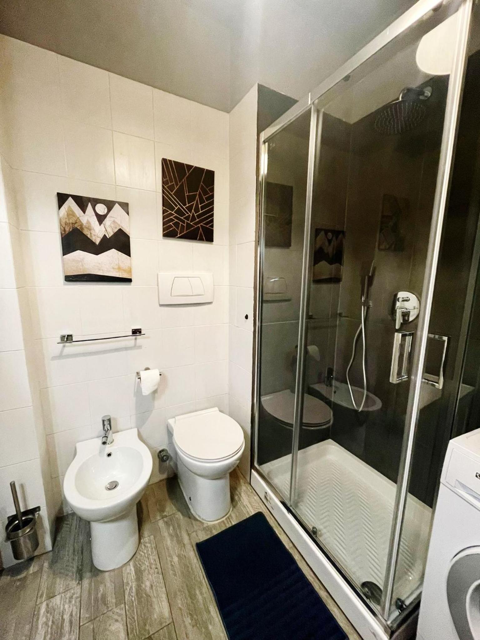 Three-Bedroom Apartment - Photo 2