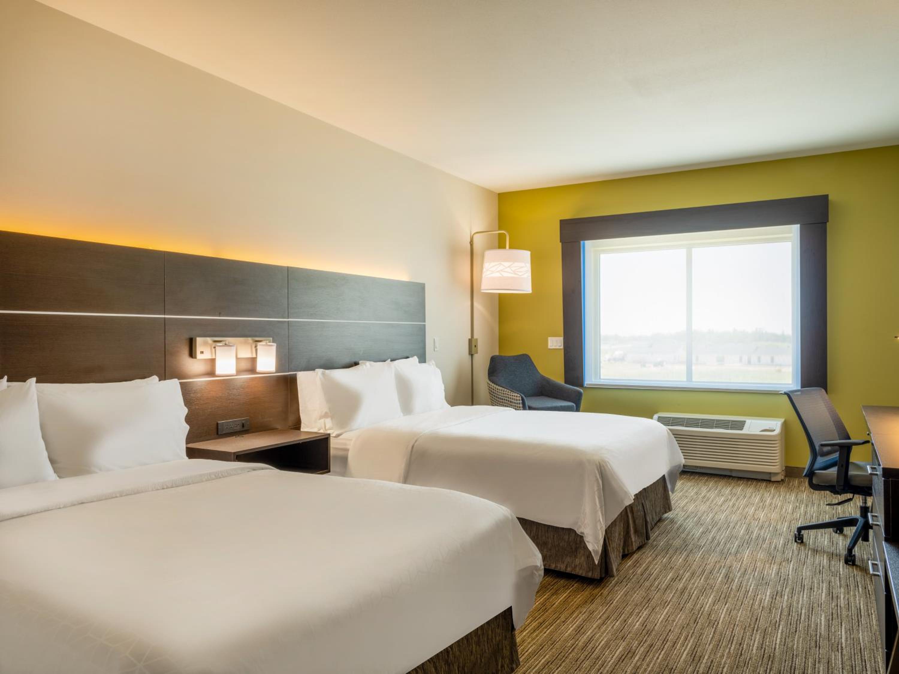 Queen Room with Two Queen Beds - Hearing Accessible/Non-Smoking - Photo 1