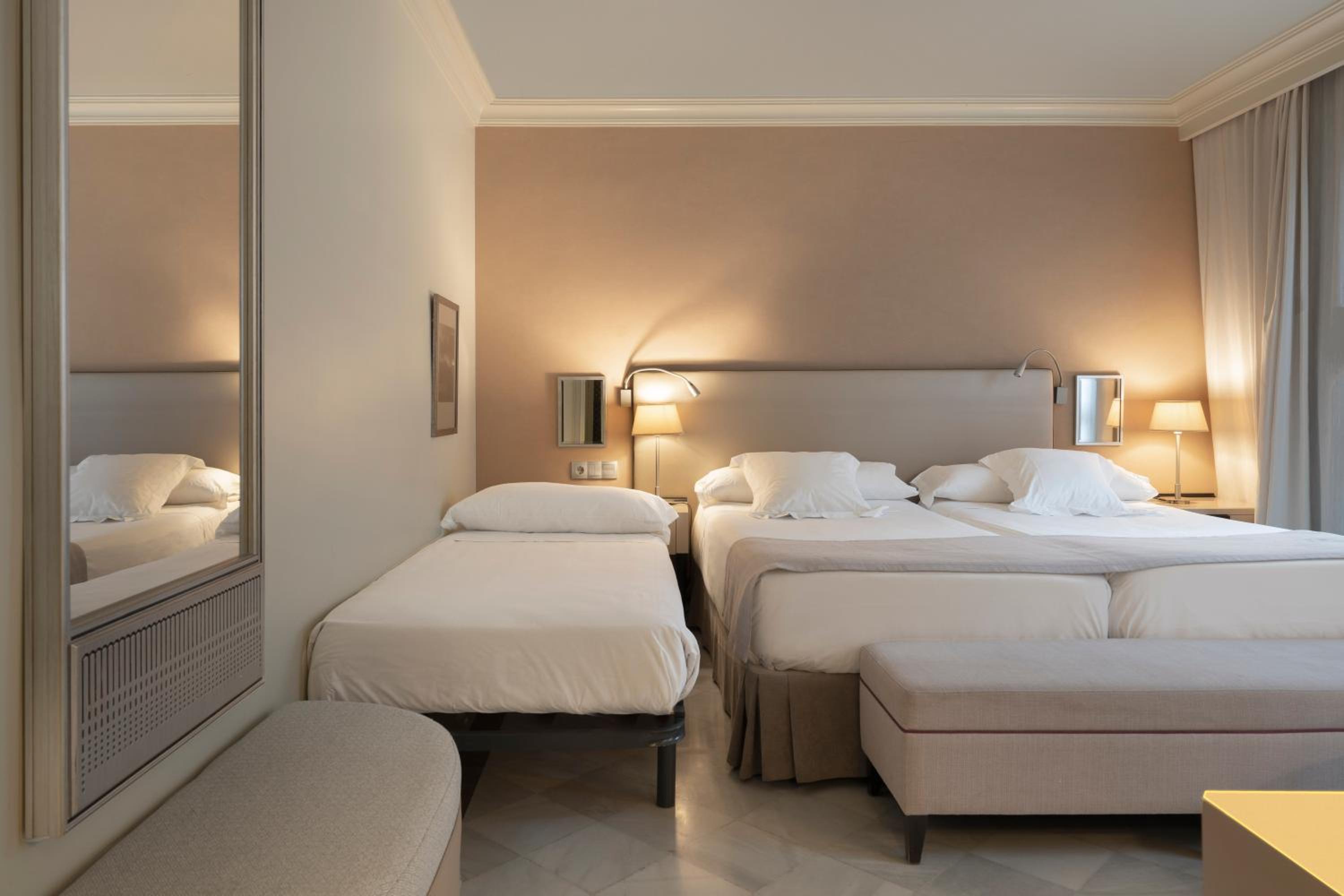 Habitación Doble con Cama Supletoria