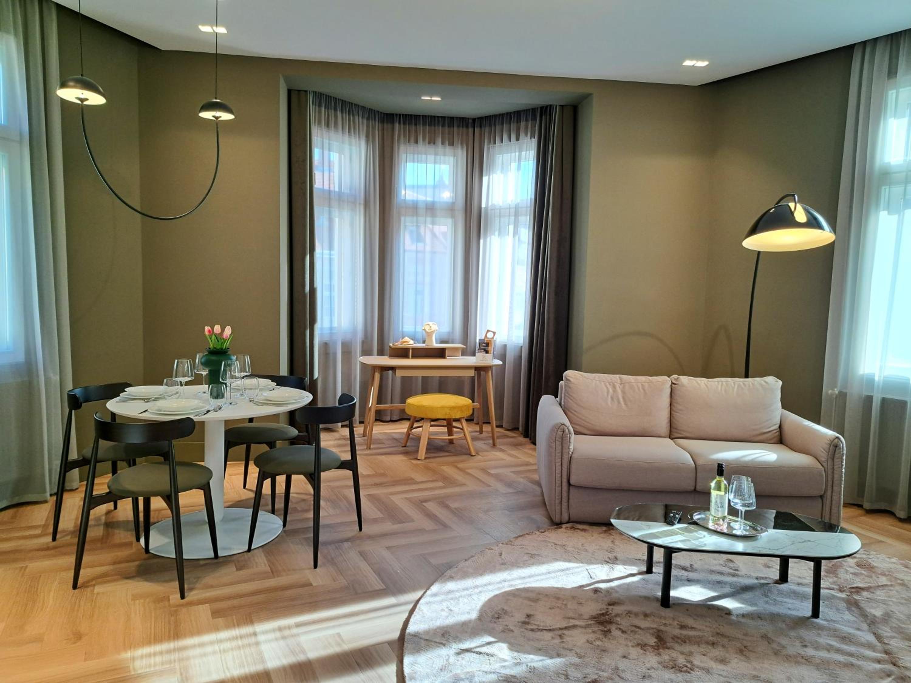 Deluxe Suite photo 2